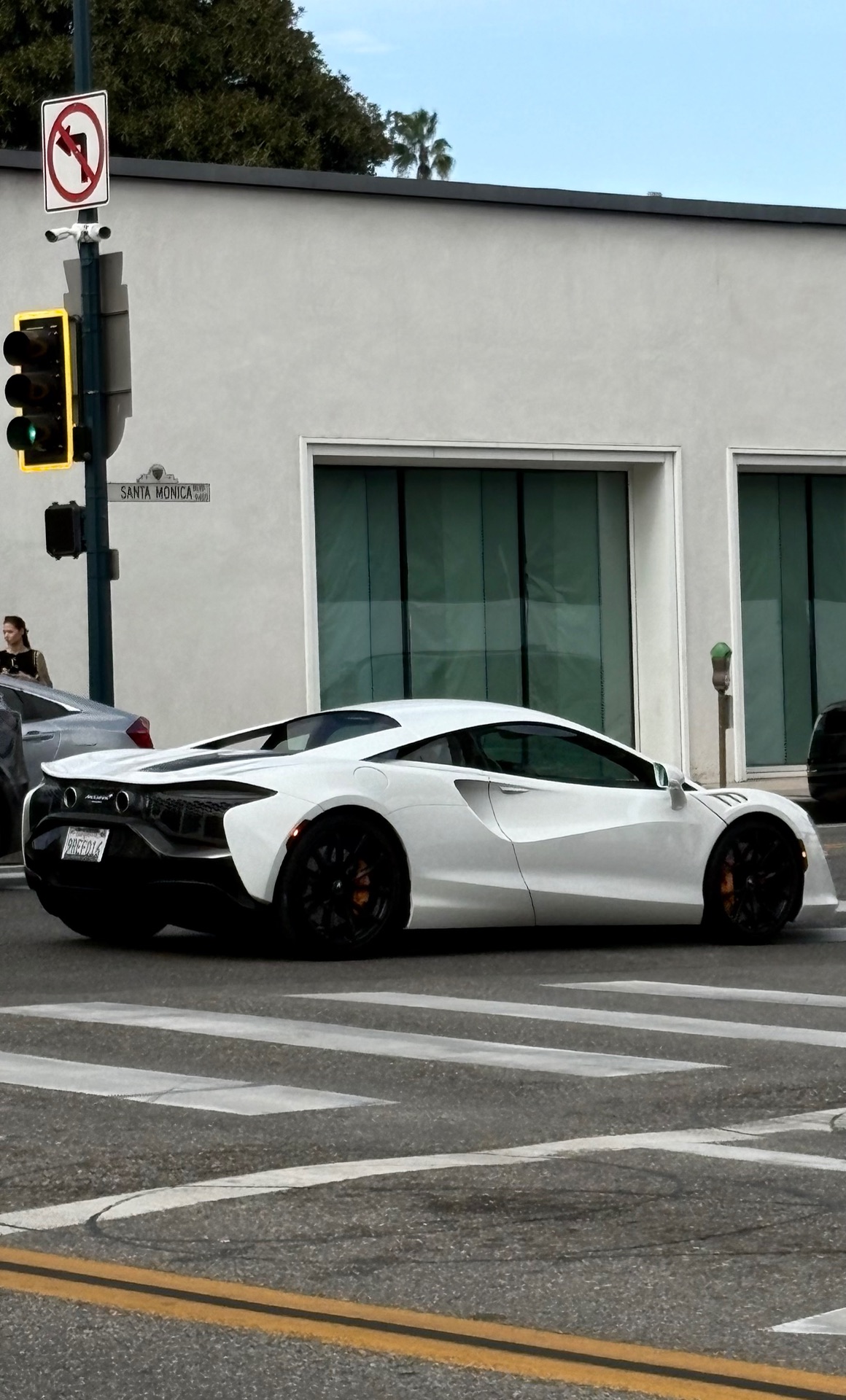 McLaren Artura in Beverly Hills