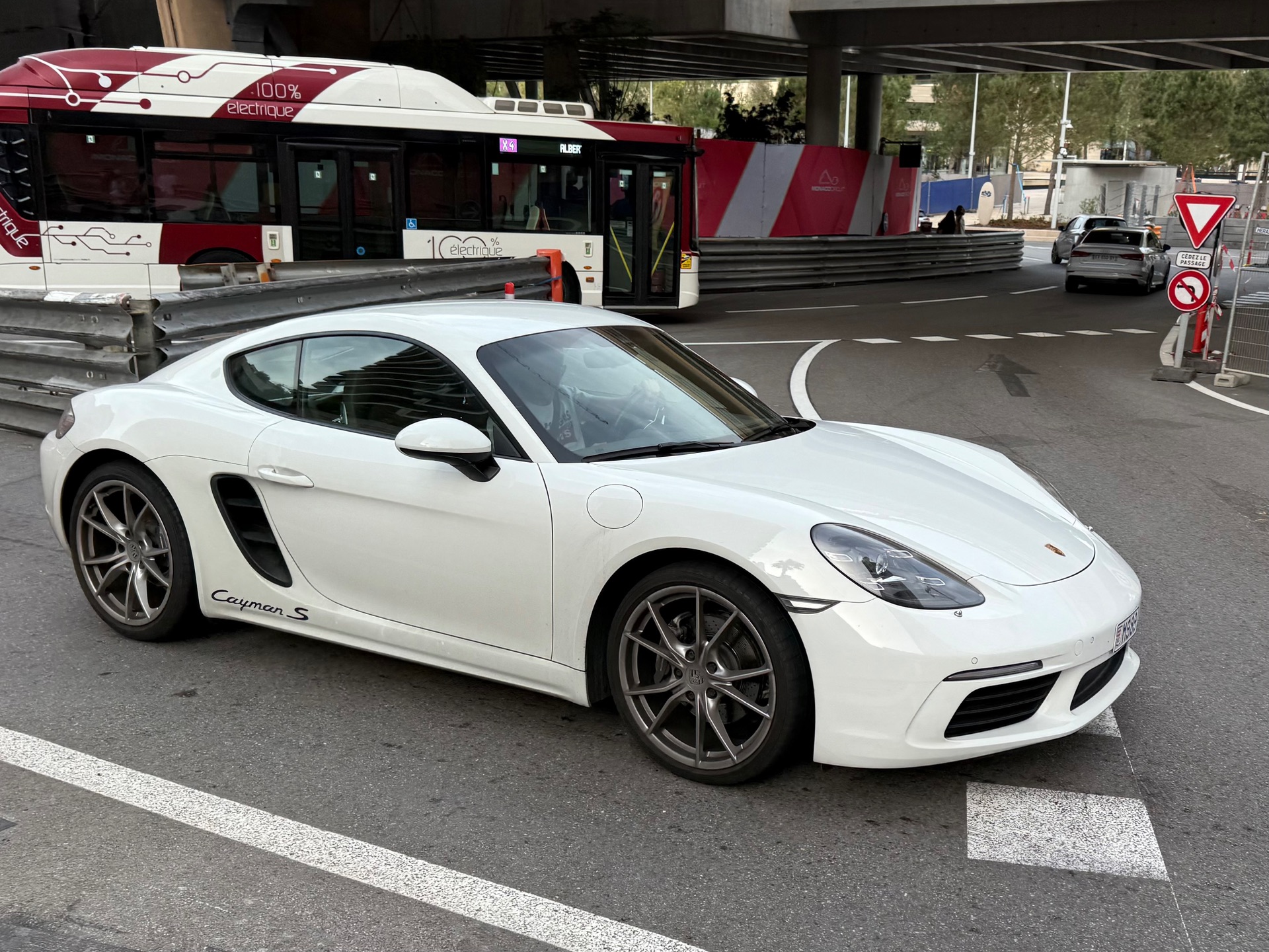 Porsche 718 Cayman S