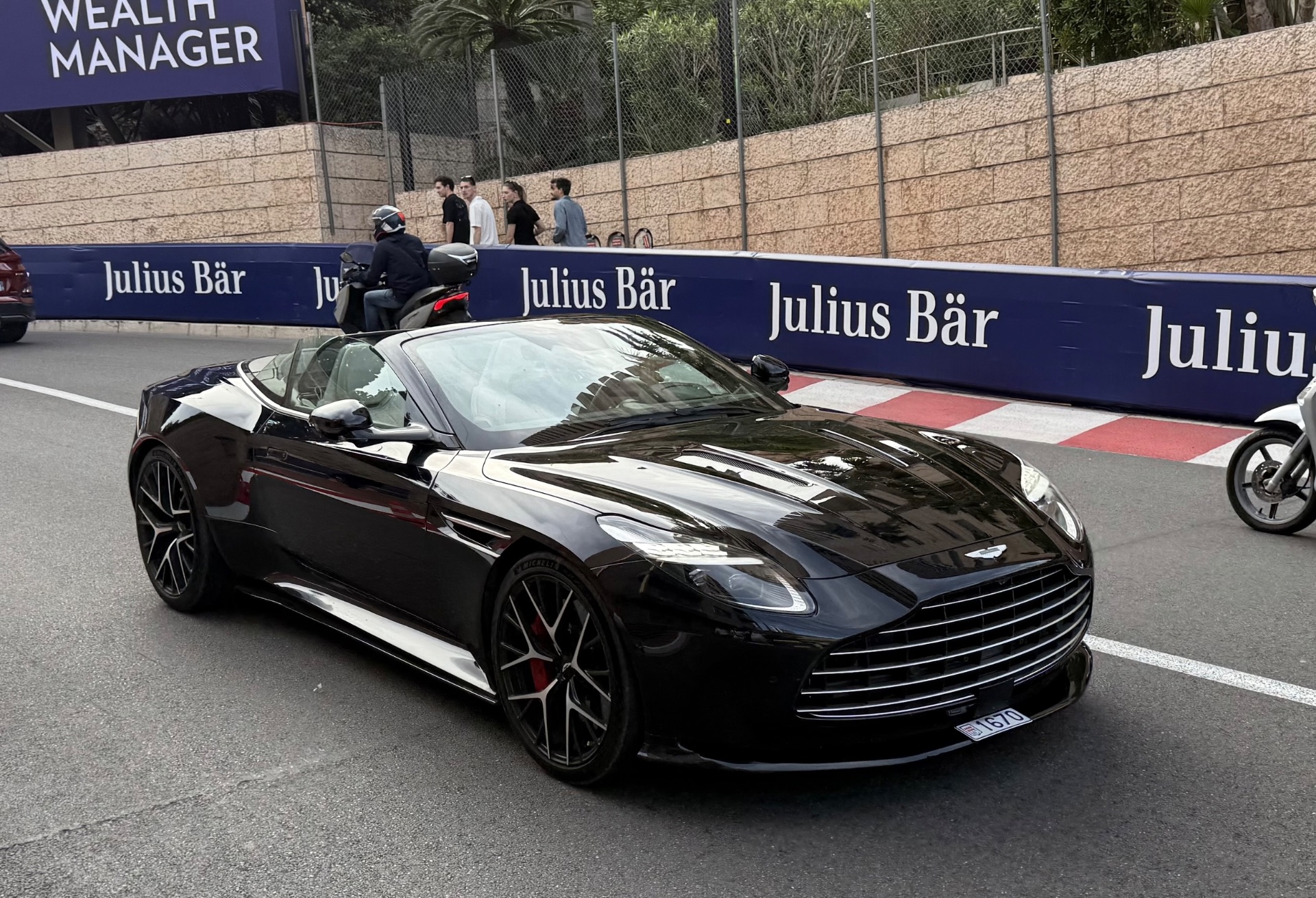 Aston Martin DB12 Volante in Monaco