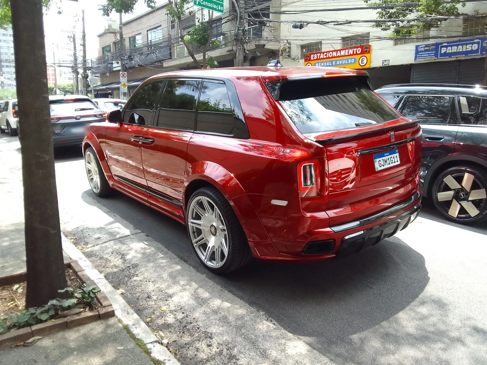 Rolls-Royce Cullinan Black Badge