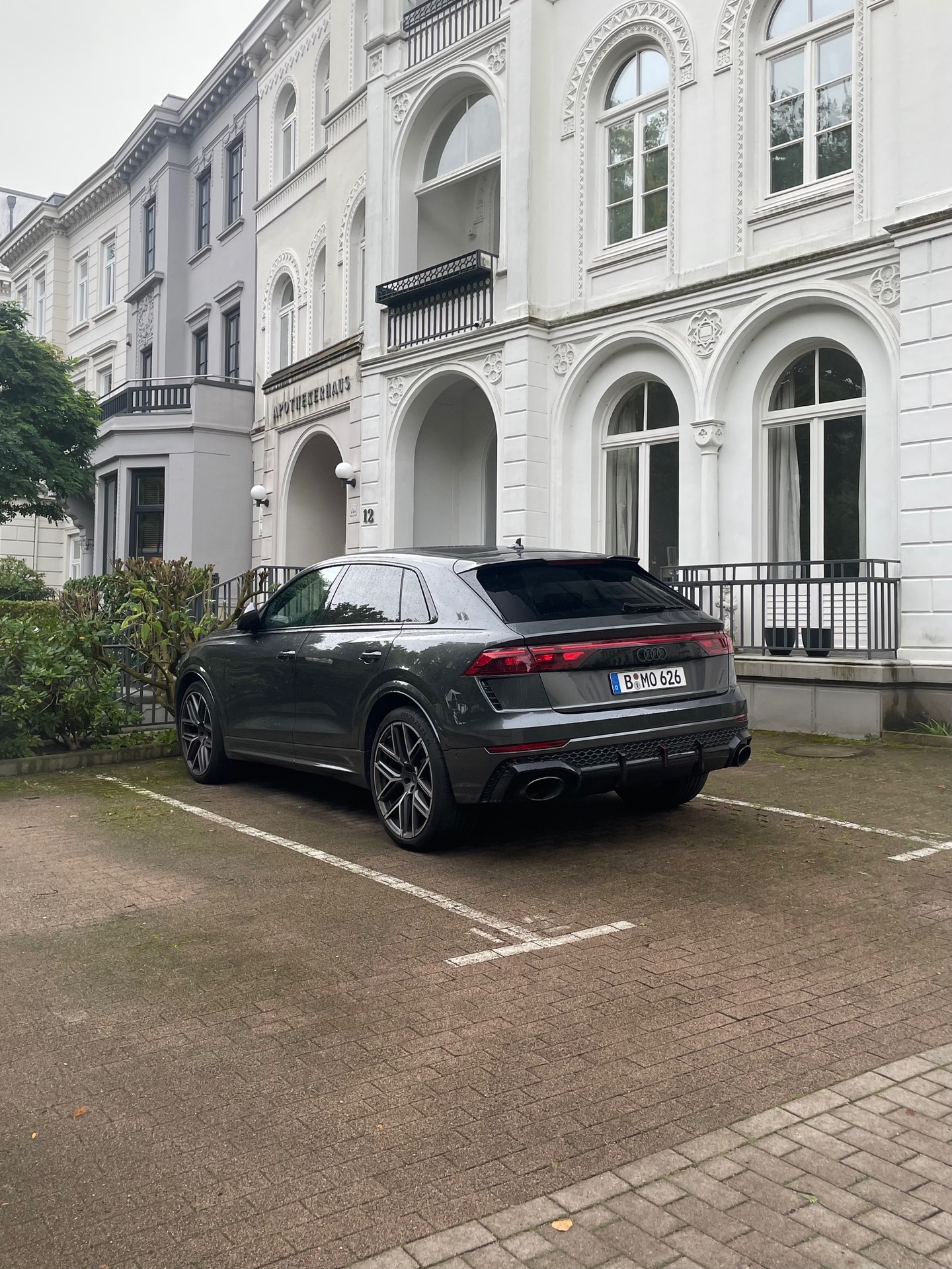 Audi RS Q8 2024