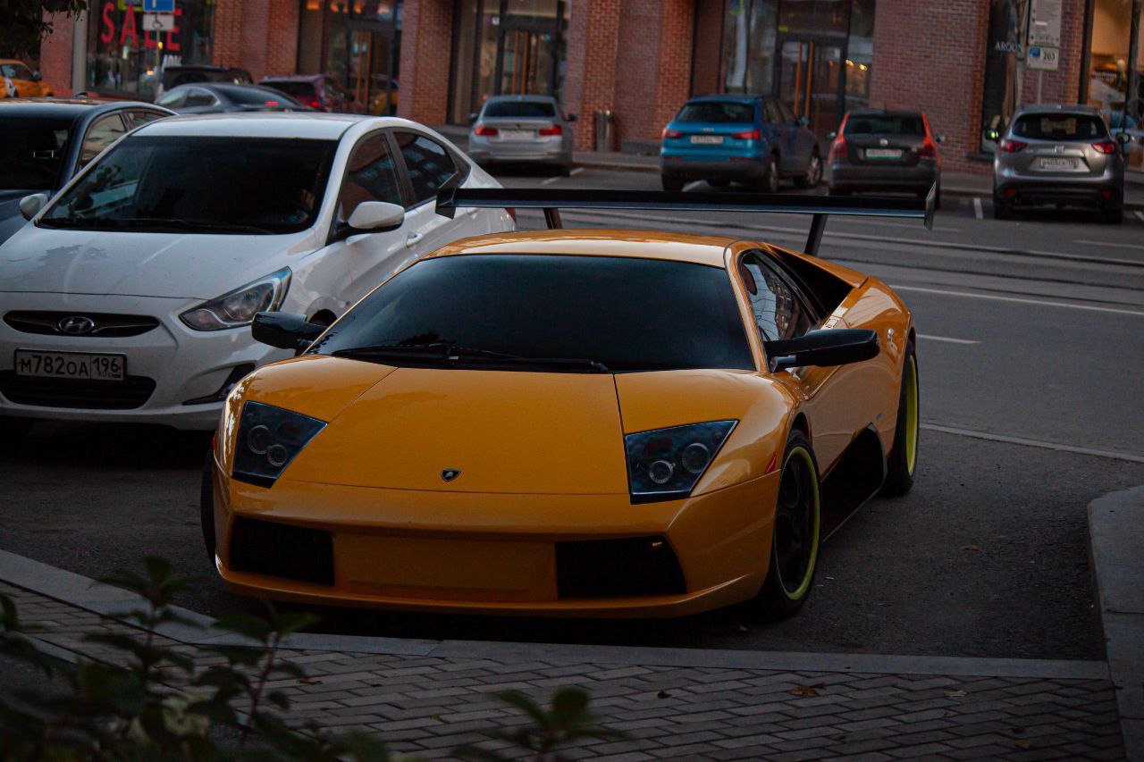 Lamborghini Murciélago LP640
