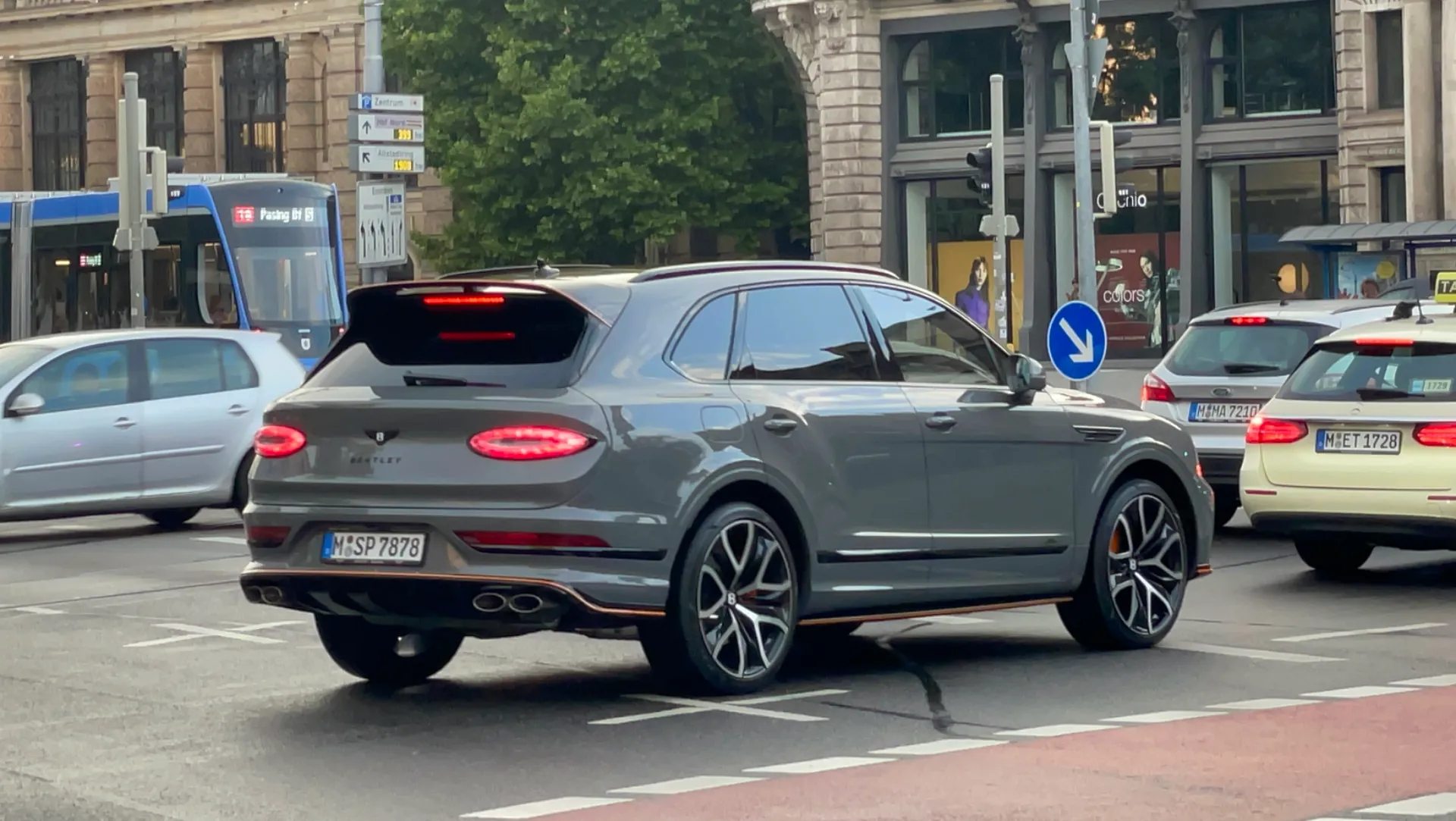 Bentley Bentayga Speed 2026 in München
