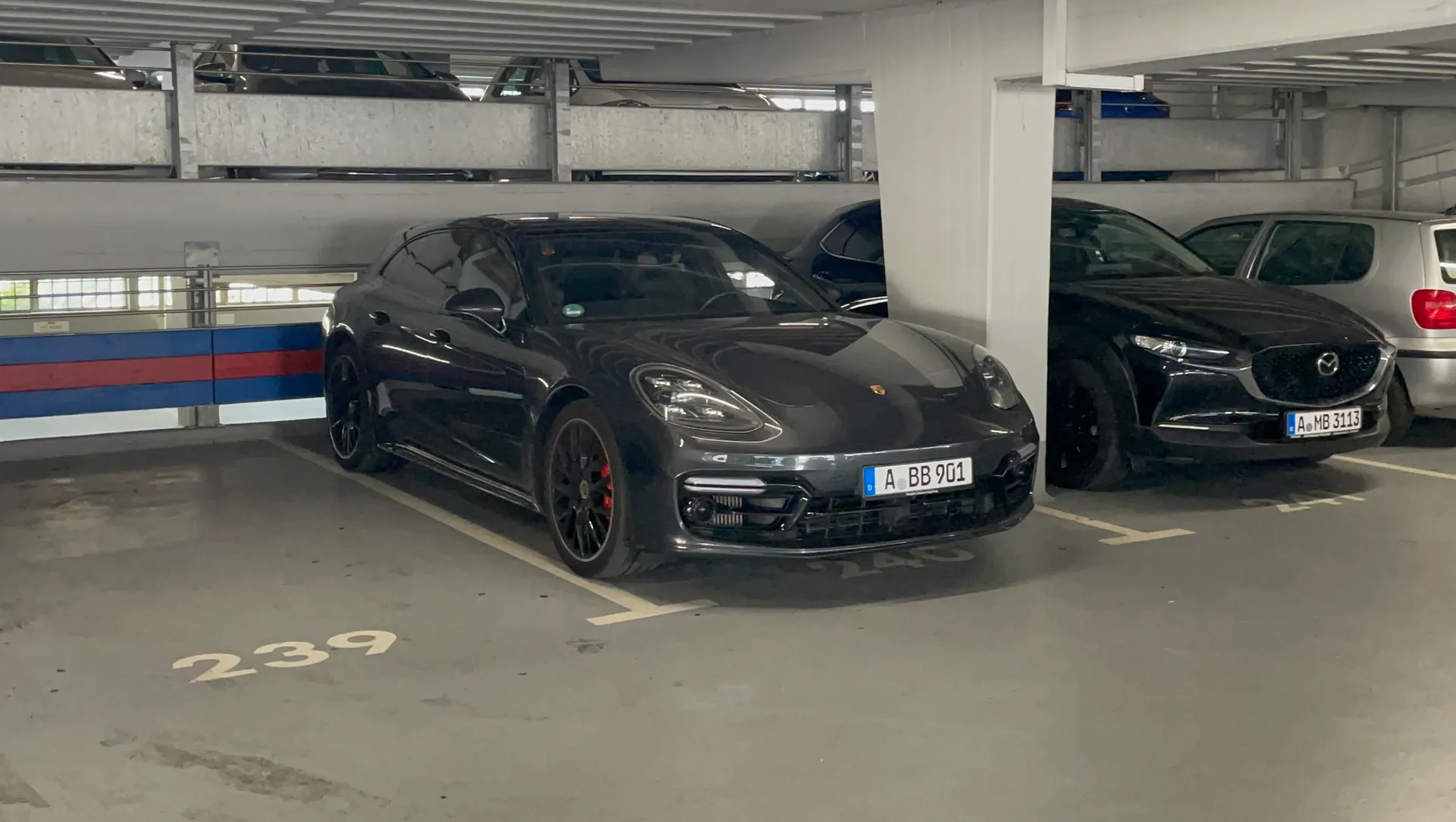 Porsche 971 Panamera GTS Sport Turismo MkI in Augsburg