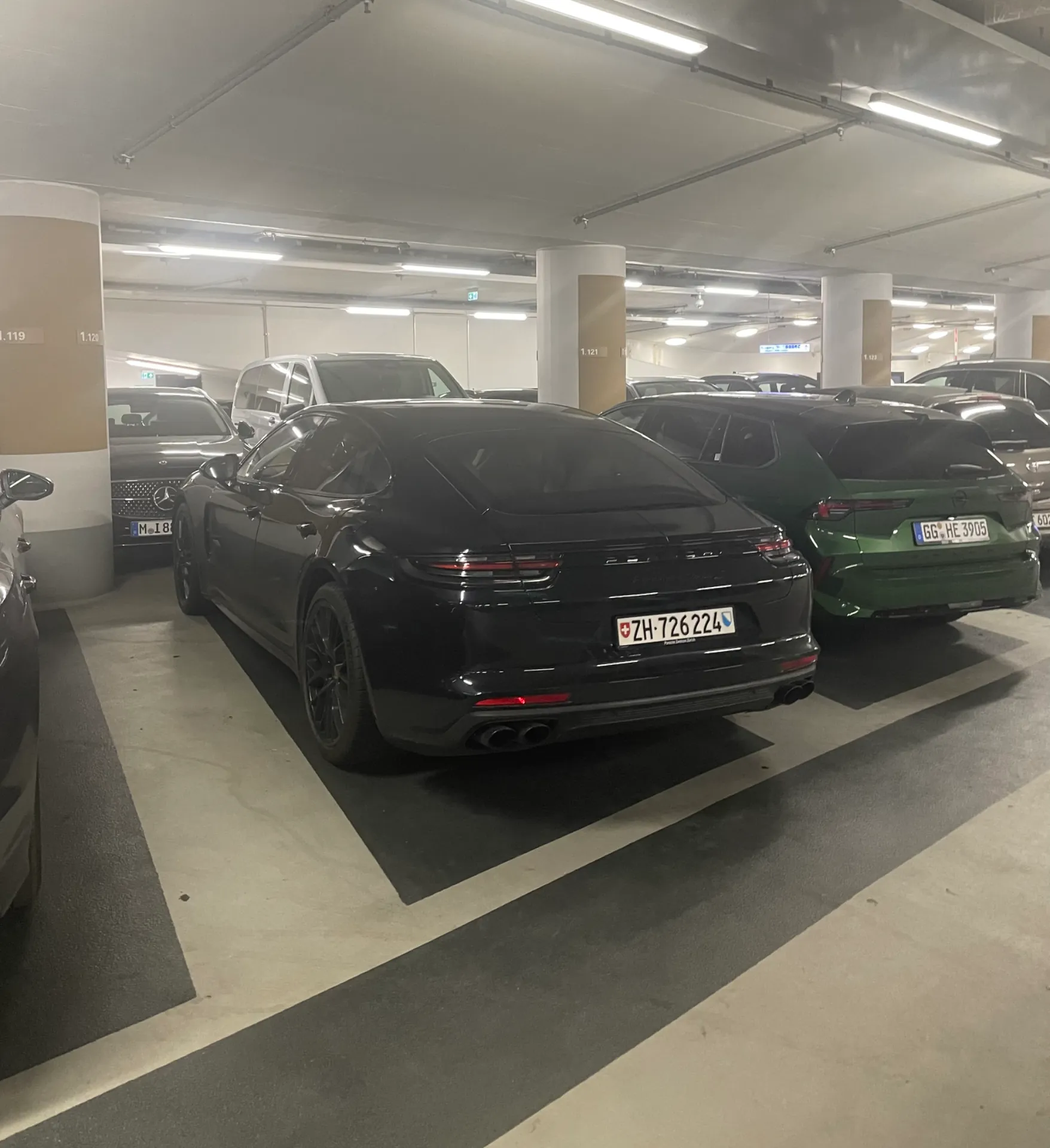 Porsche 971 Panamera Turbo S E-Hybrid MkI in München