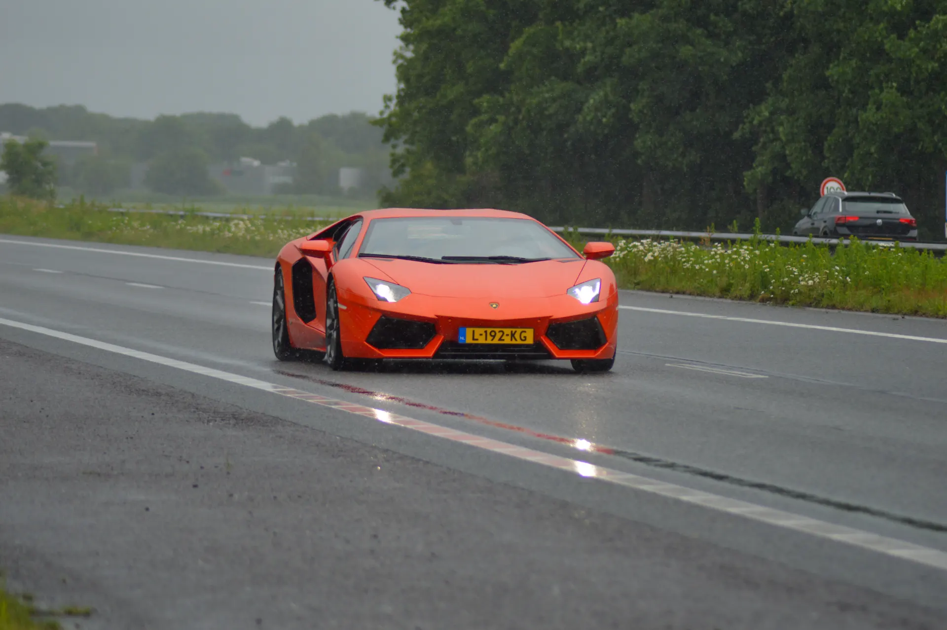 Lamborghini Aventador LP700-4