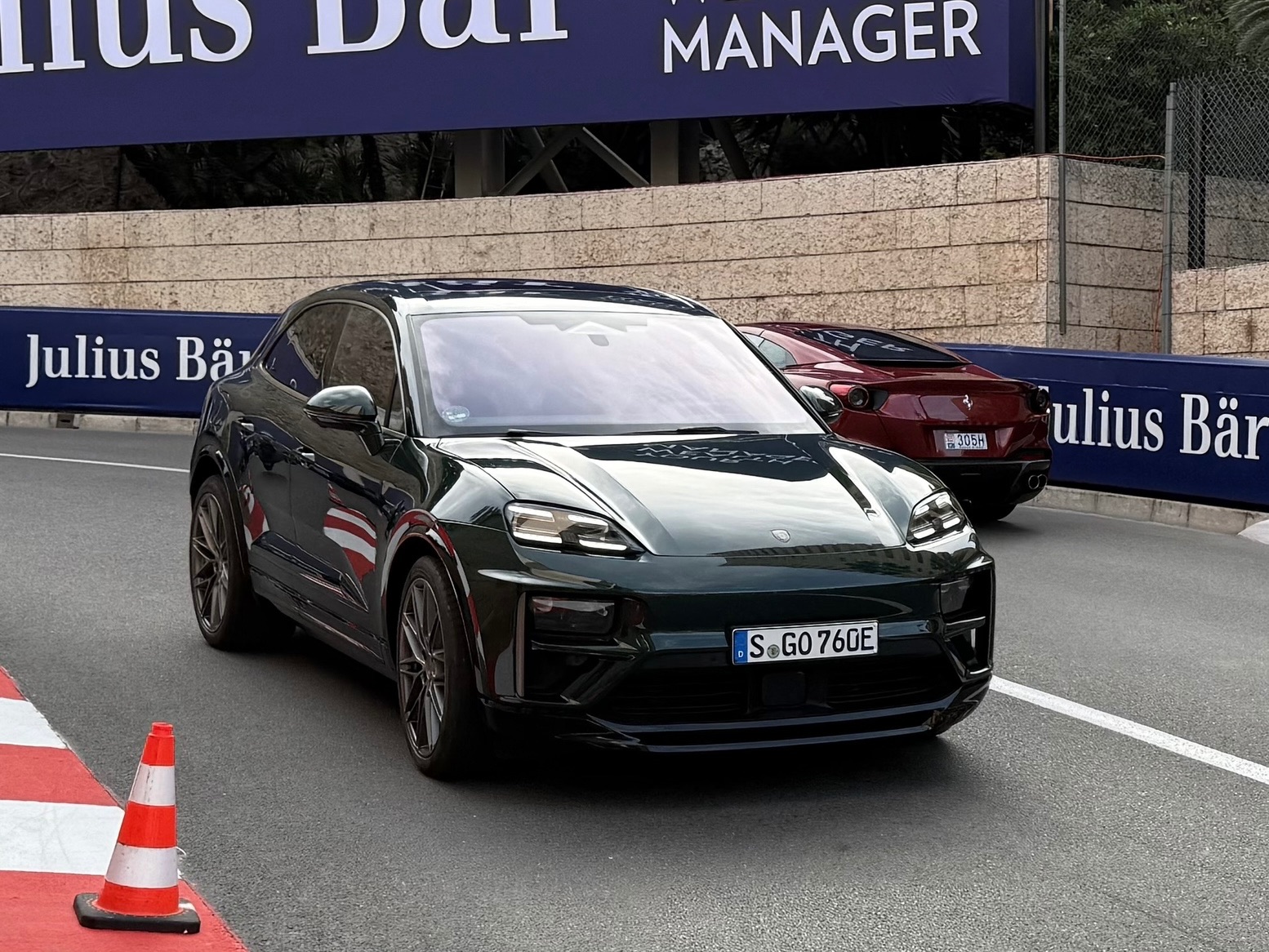 Porsche Macan EV Turbo