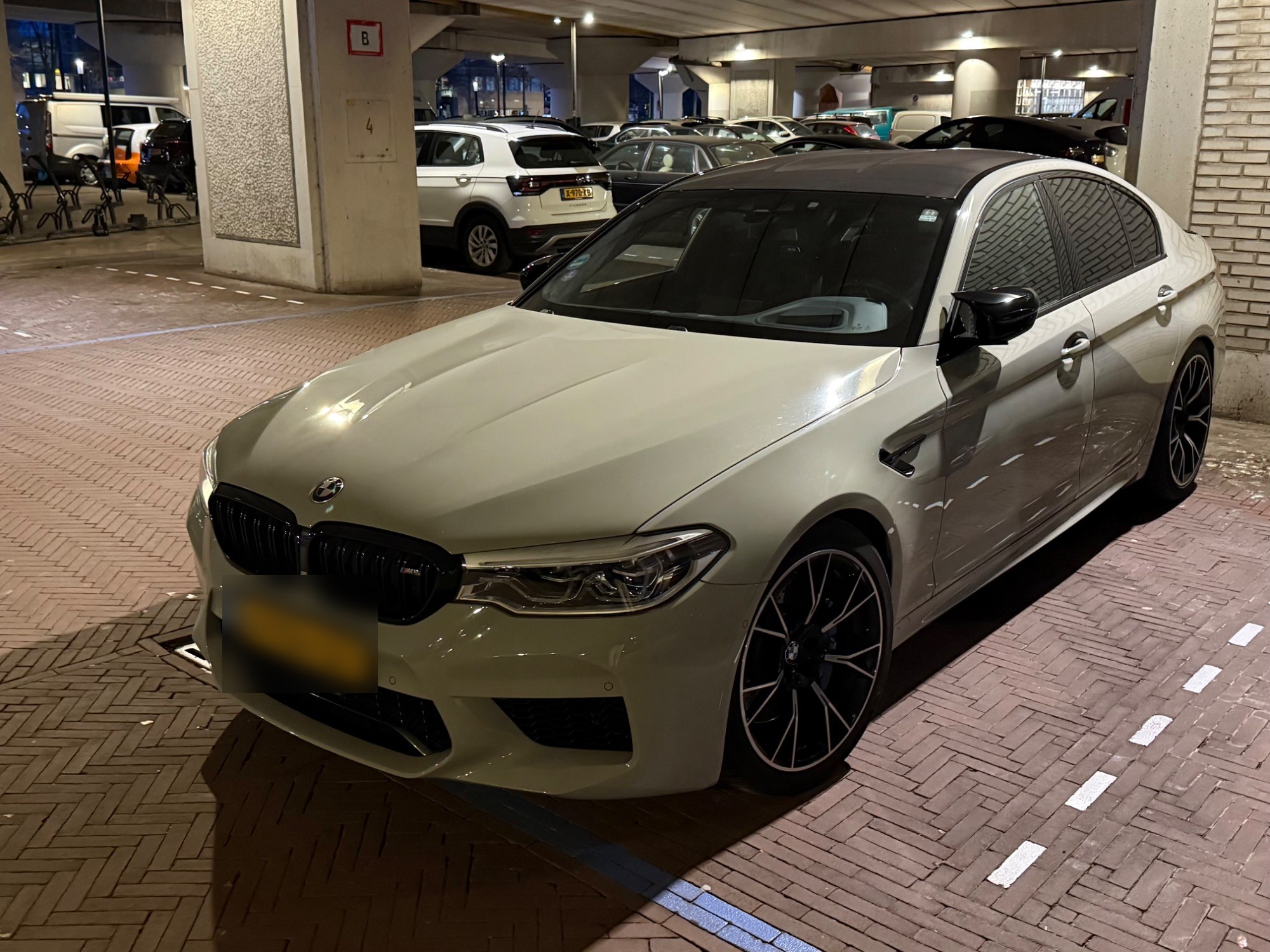 BMW M5 F90 Competition in Voorburg