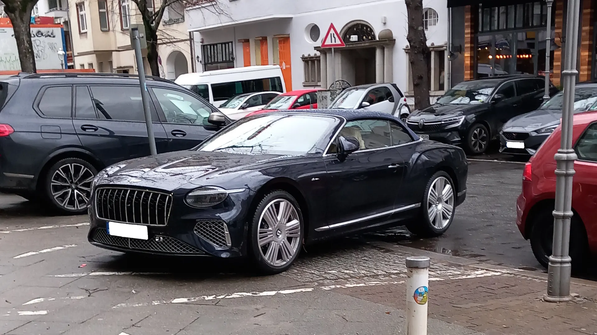Bentley Continental GTC Azure 2025