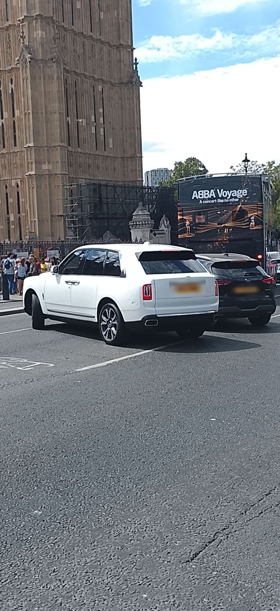 Rolls-Royce Cullinan in London