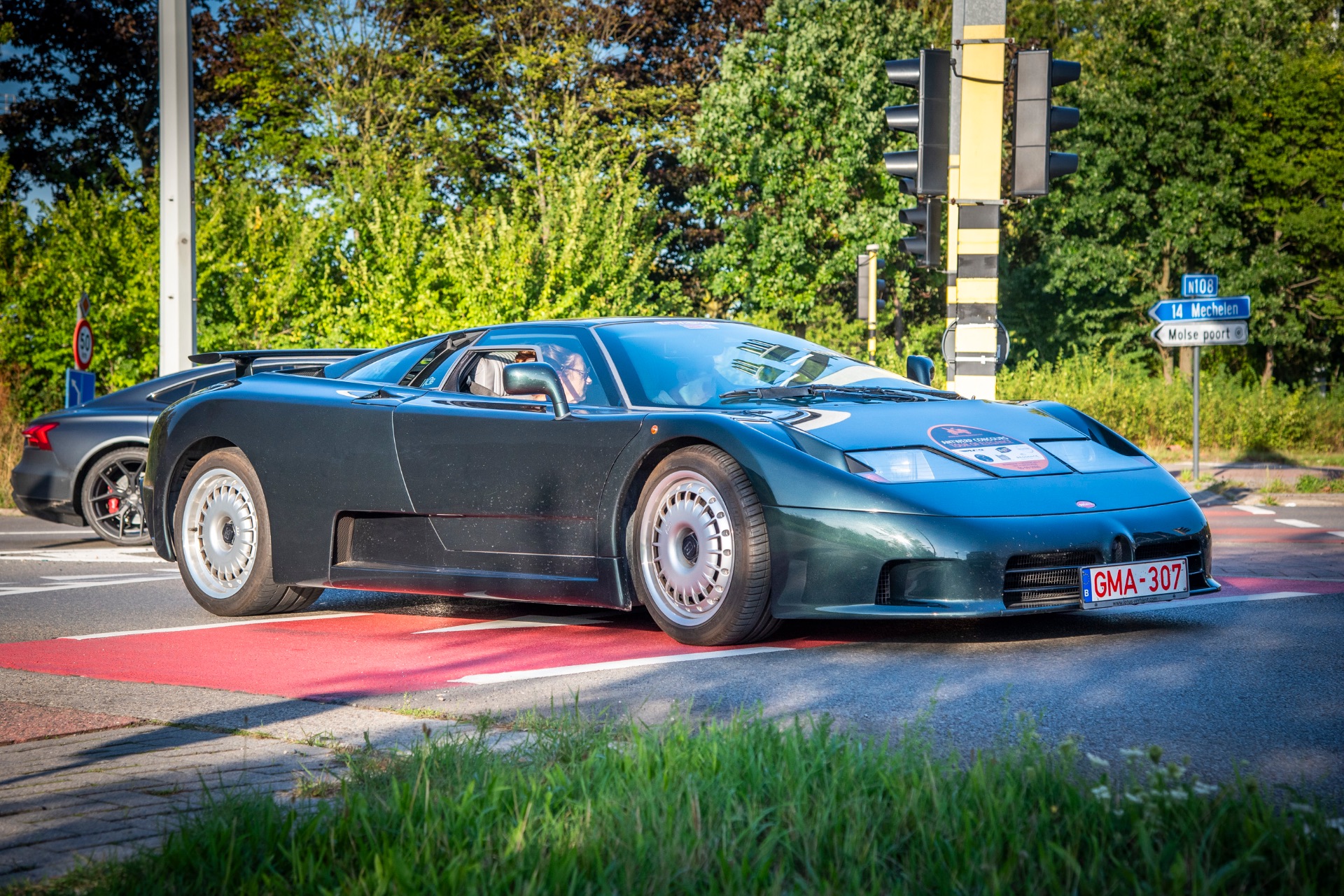 Bugatti EB110 GT