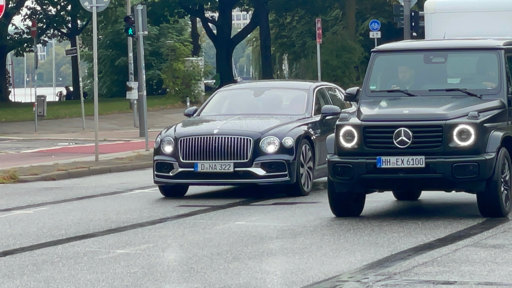 Bentley Flying Spur V8 2021 in Hamburg, DE