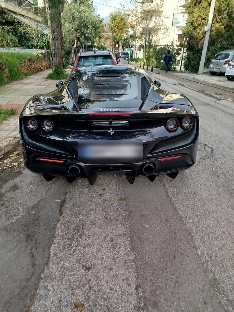Ferrari F8 Spider in Kiffisia