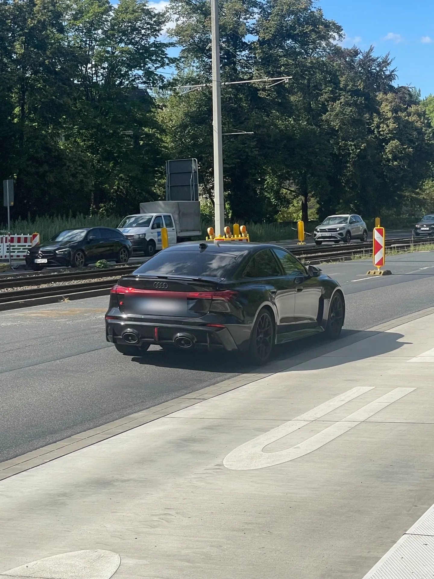 Audi RS5 B10 Sedan
