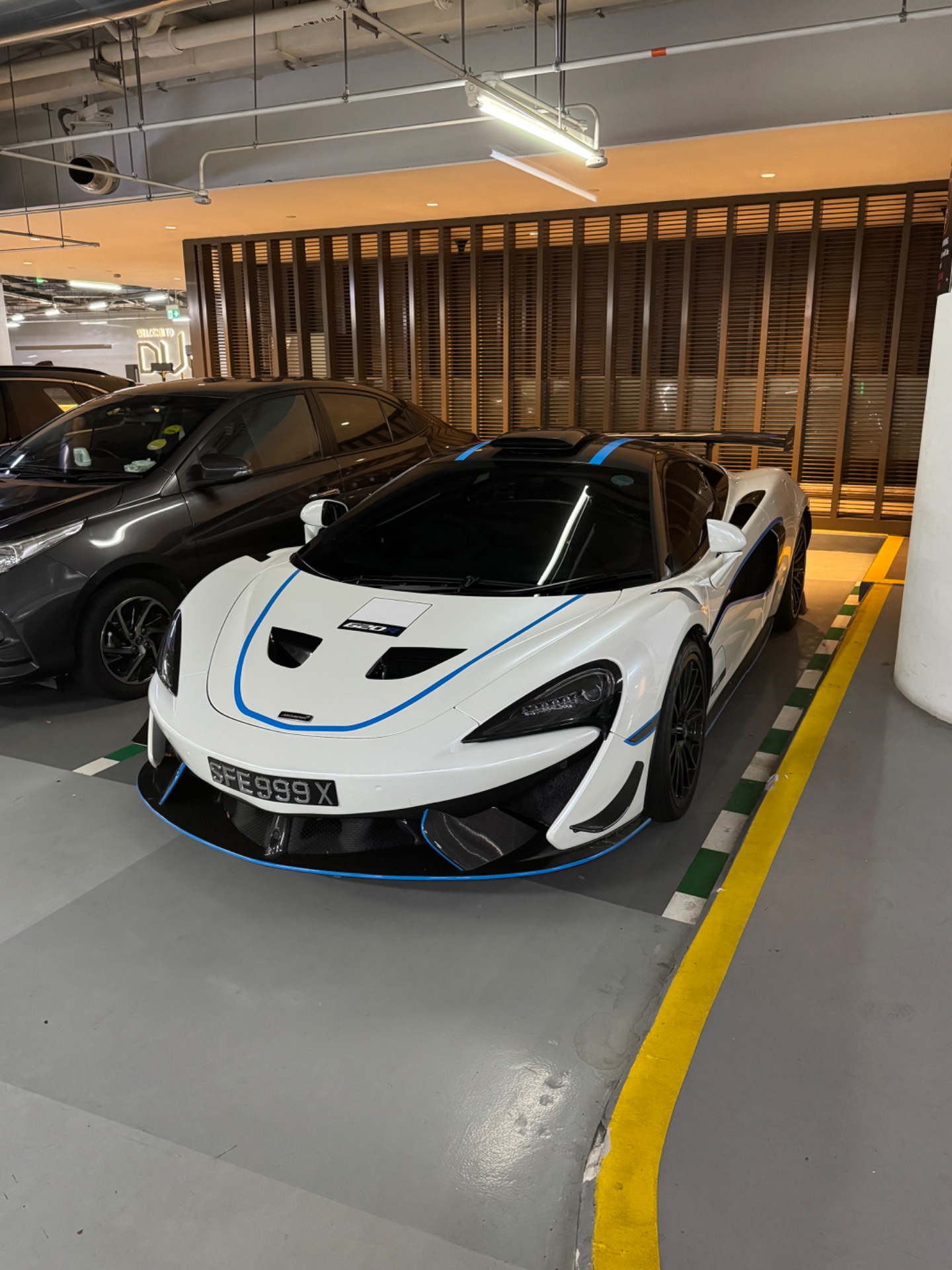 McLaren 620R in Singapore
