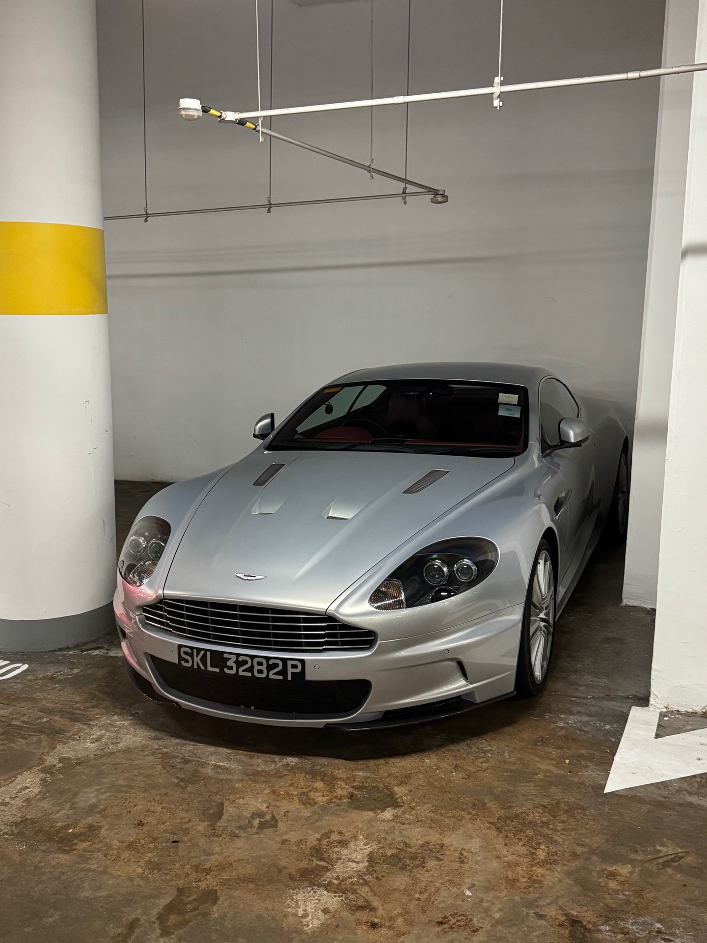 Aston Martin DBS