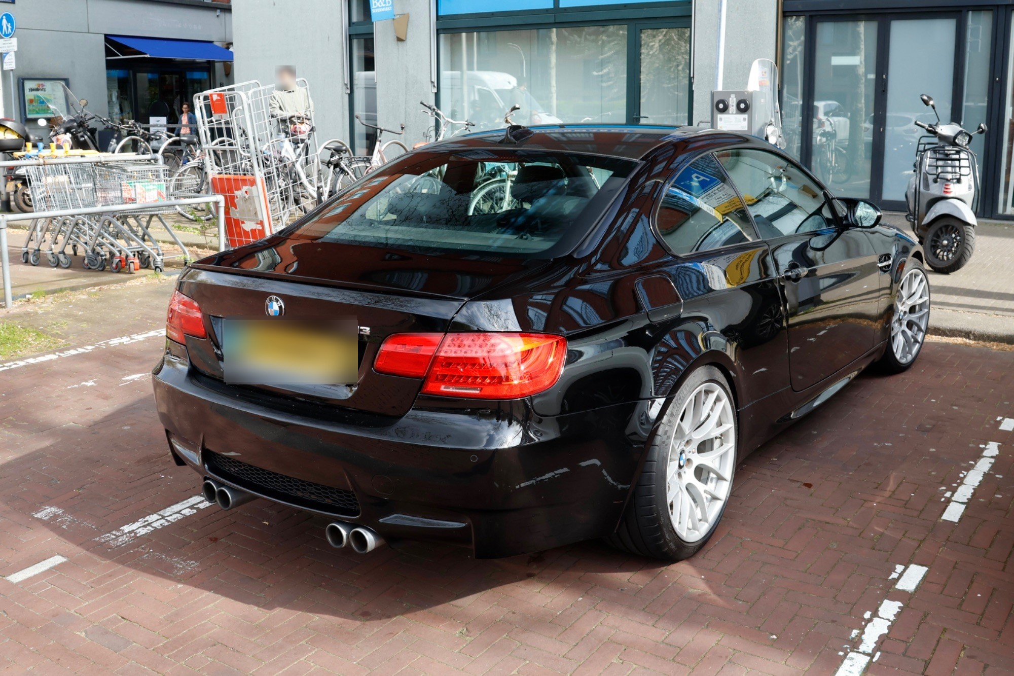 BMW M3 E92 Coupé in Den Haag