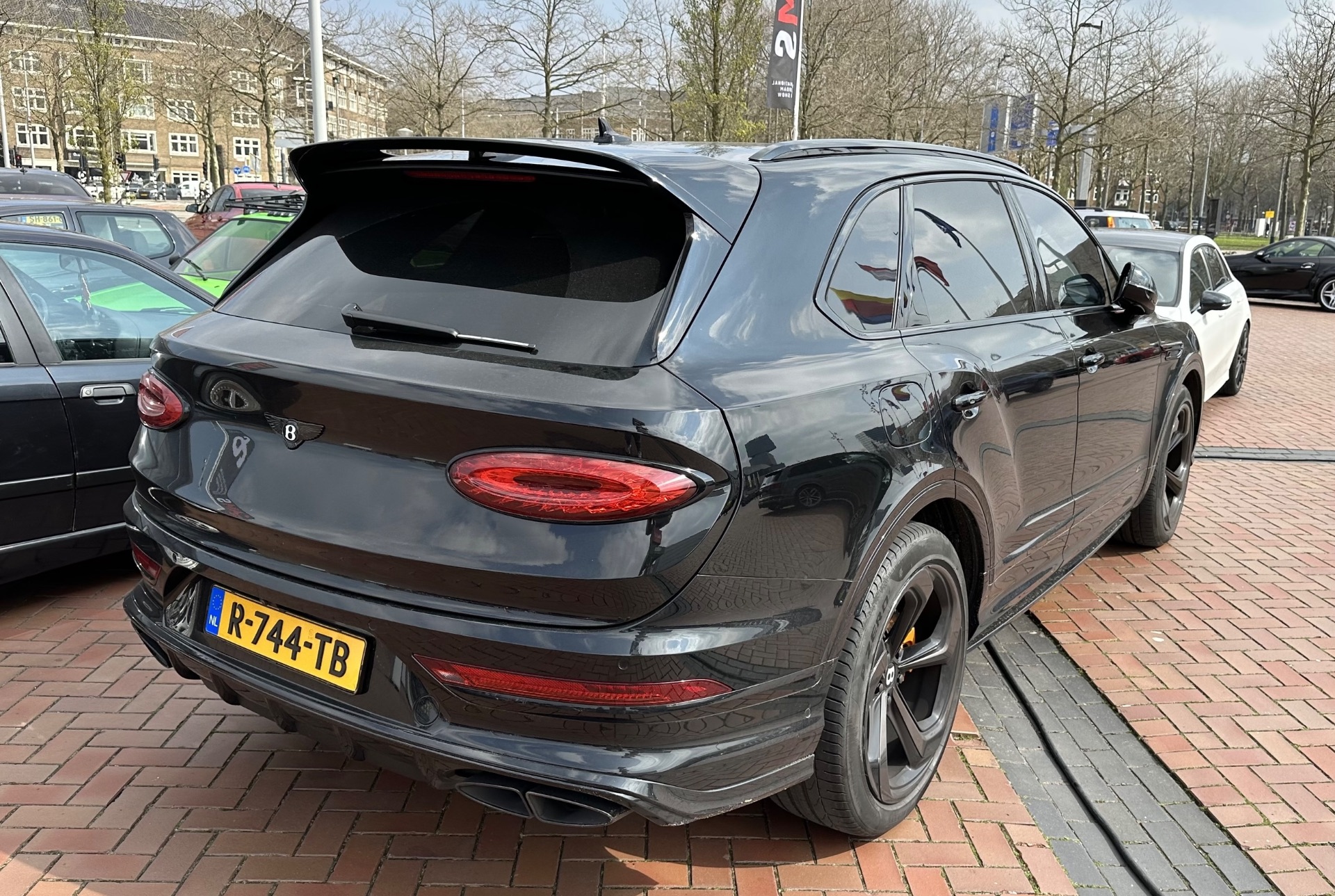 Bentley Bentayga V8 S 2022 in Amsterdam