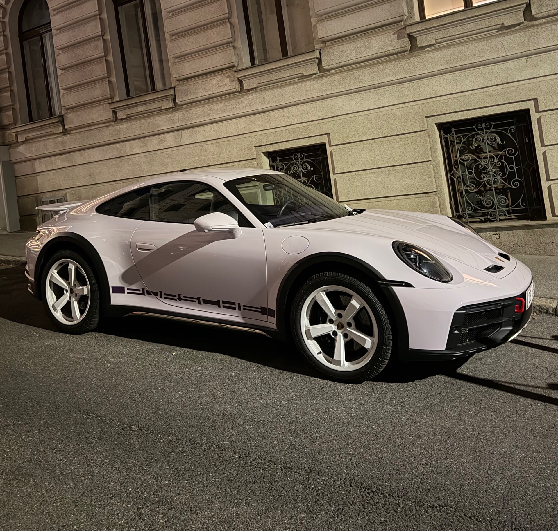 Porsche 992 Dakar in Vienna