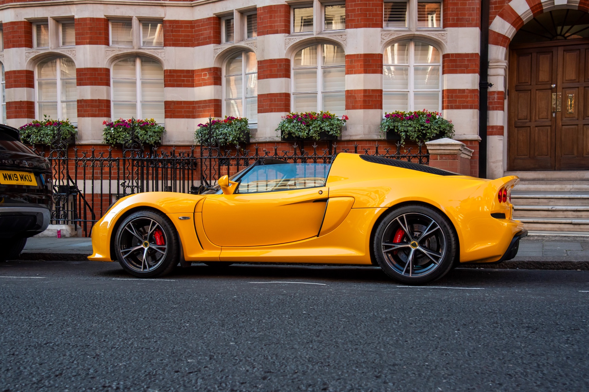 Lotus Exige S roadster in City of London