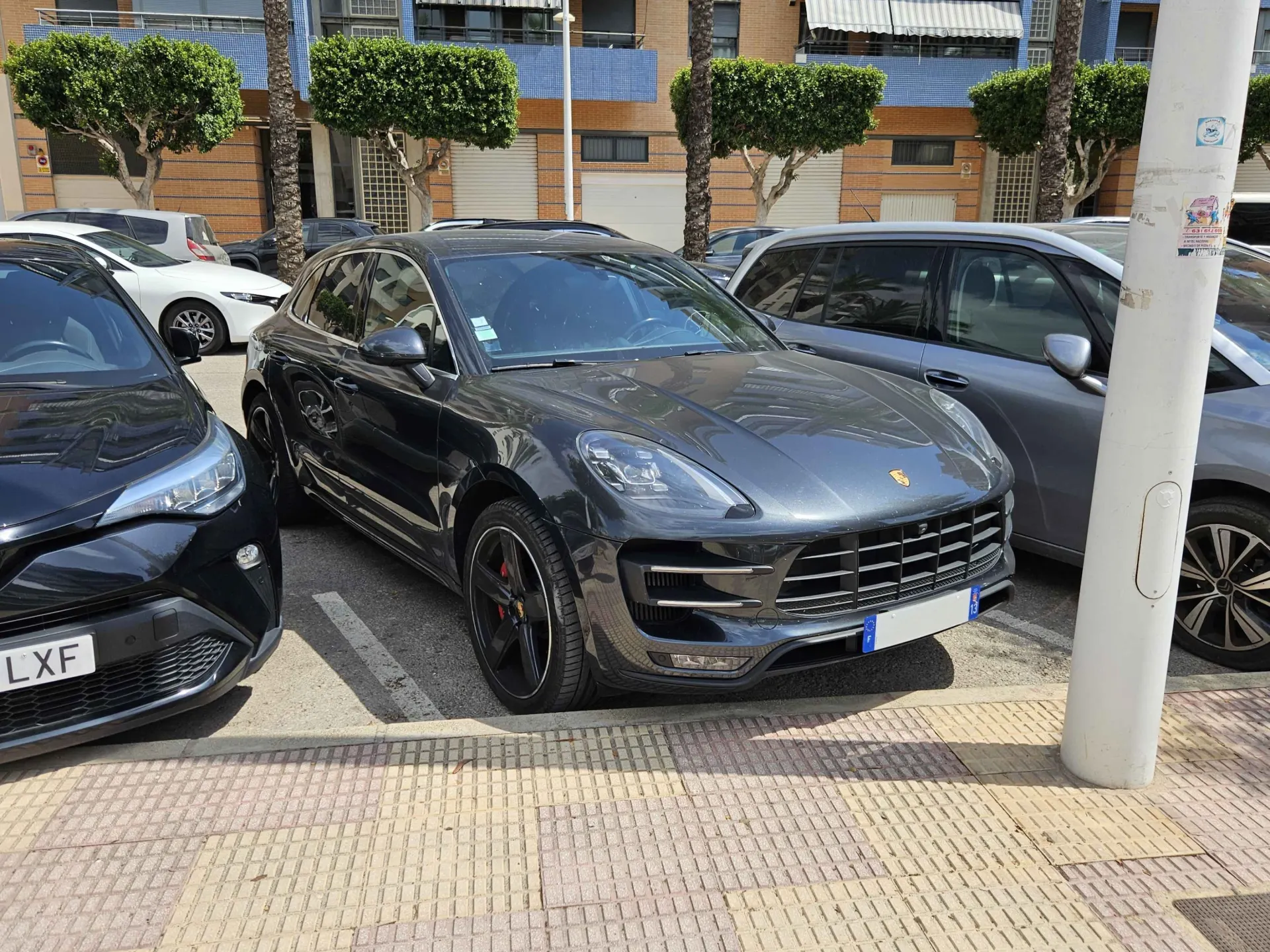 Porsche 95B Macan Turbo MkI in Cullera