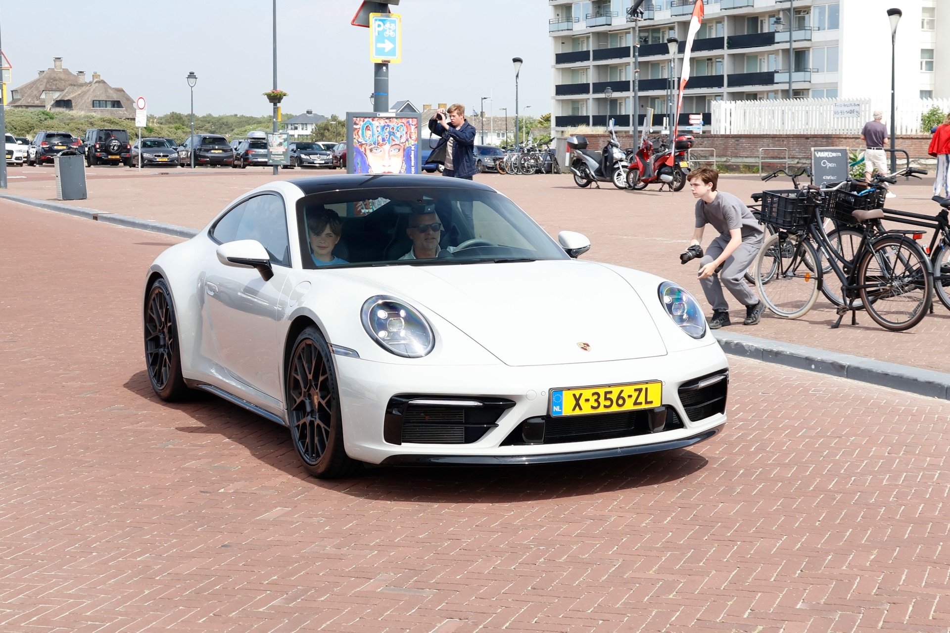 Porsche 992 Carrera 4S MkI