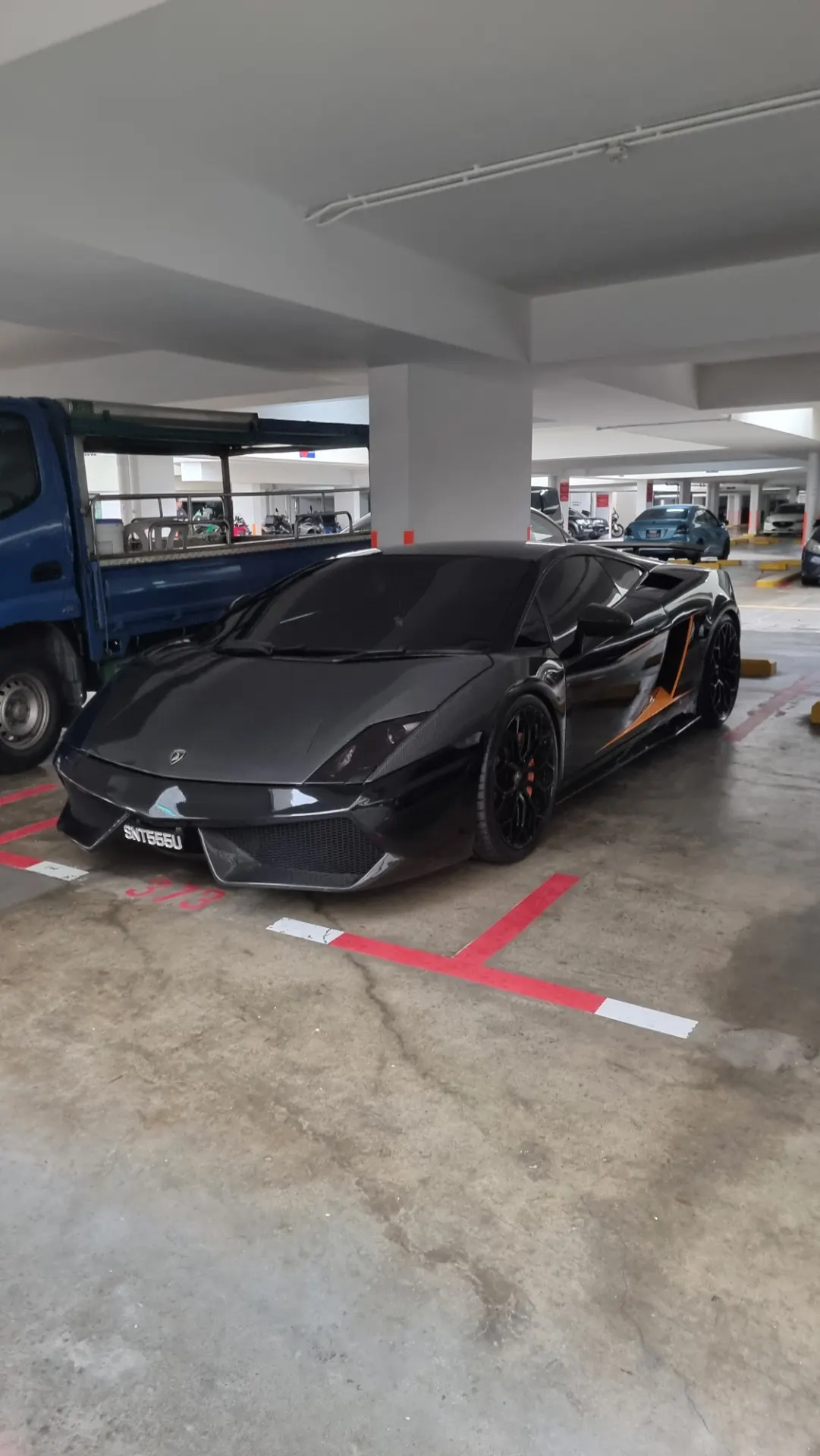 Lamborghini Gallardo LP550-2 Singapore Limited Edition