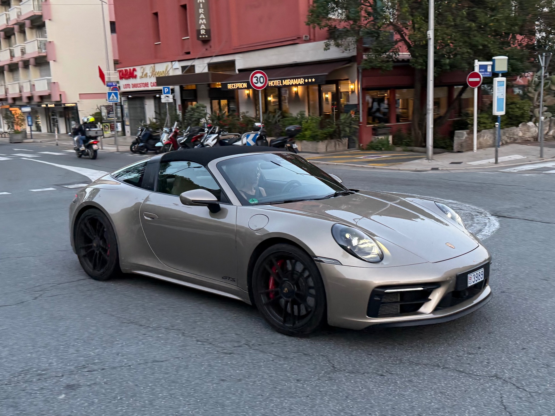 Porsche 992 Targa 4 GTS MkI in Cap-d'Ail, FR