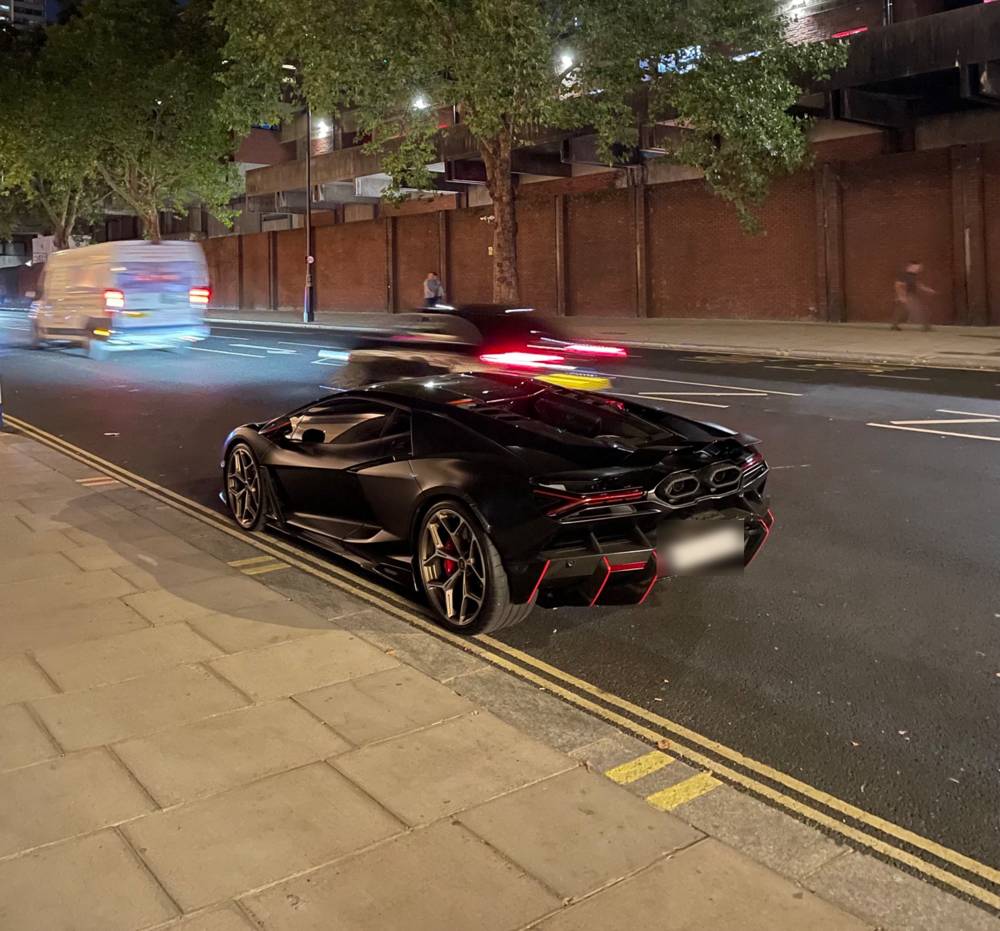 Lamborghini Revuelto