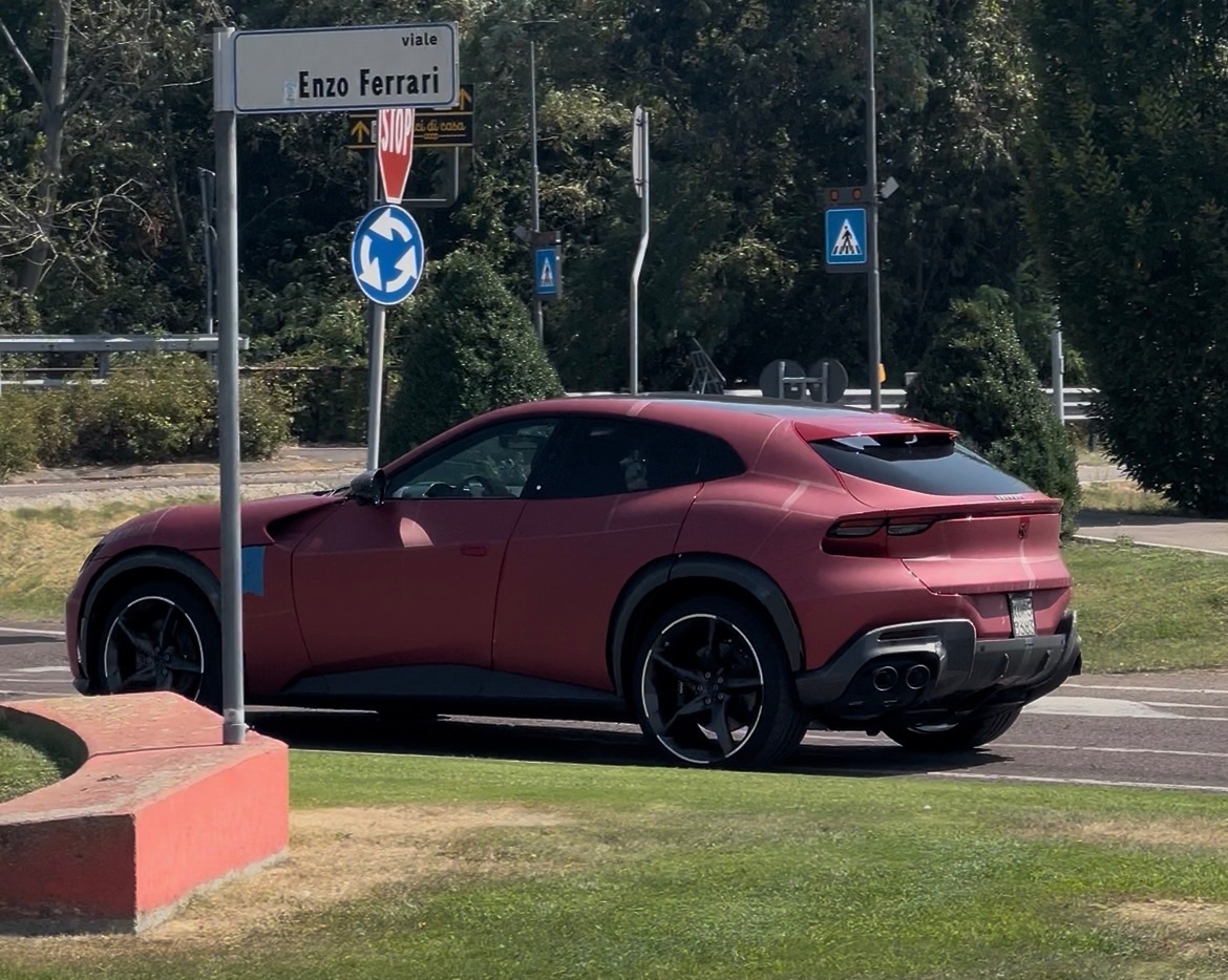Ferrari Purosangue