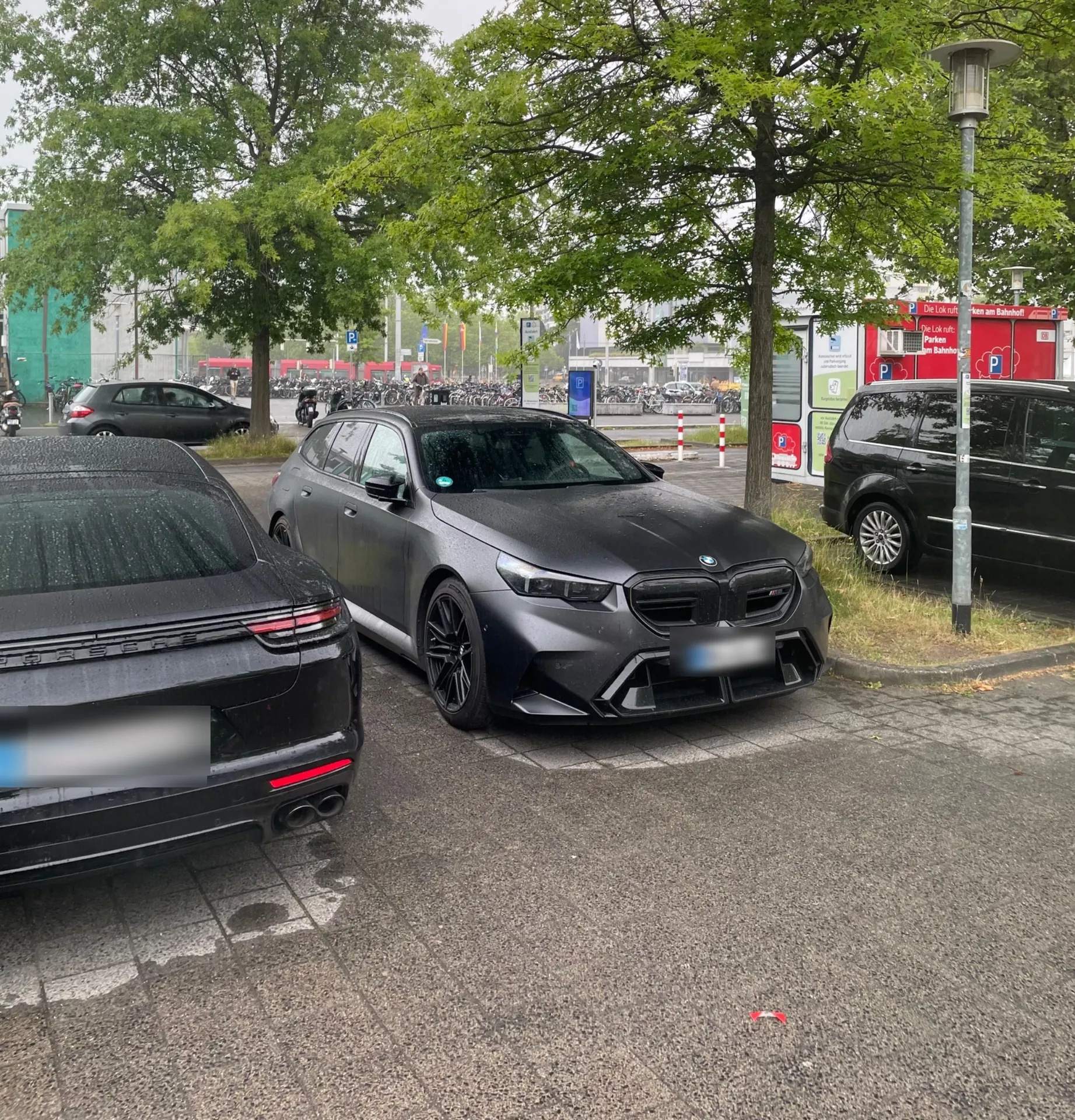 BMW M5 G90