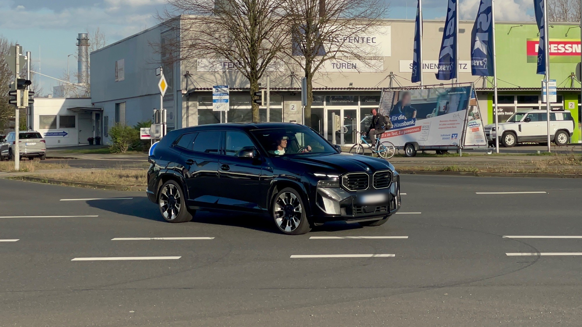 BMW XM G09 in Braunschweig, DE