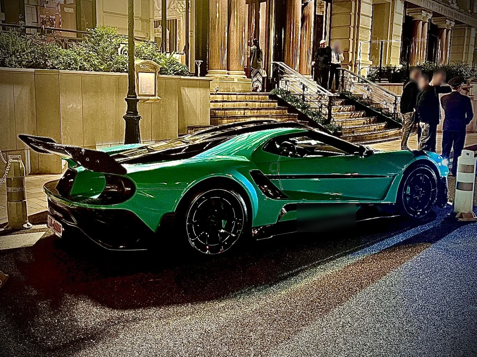 Ford GT