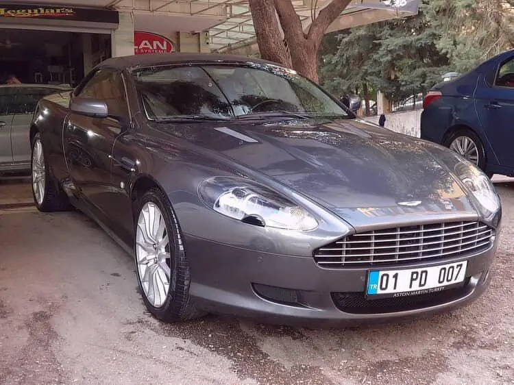 Aston Martin Db9