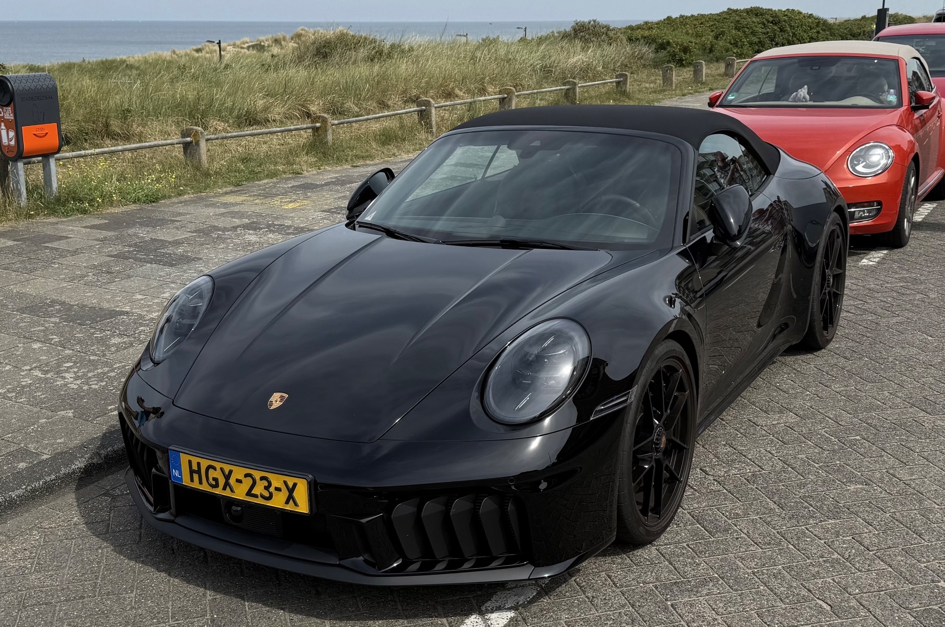Porsche 992 Carrera 4 GTS Cabriolet MkII in Noordwijk