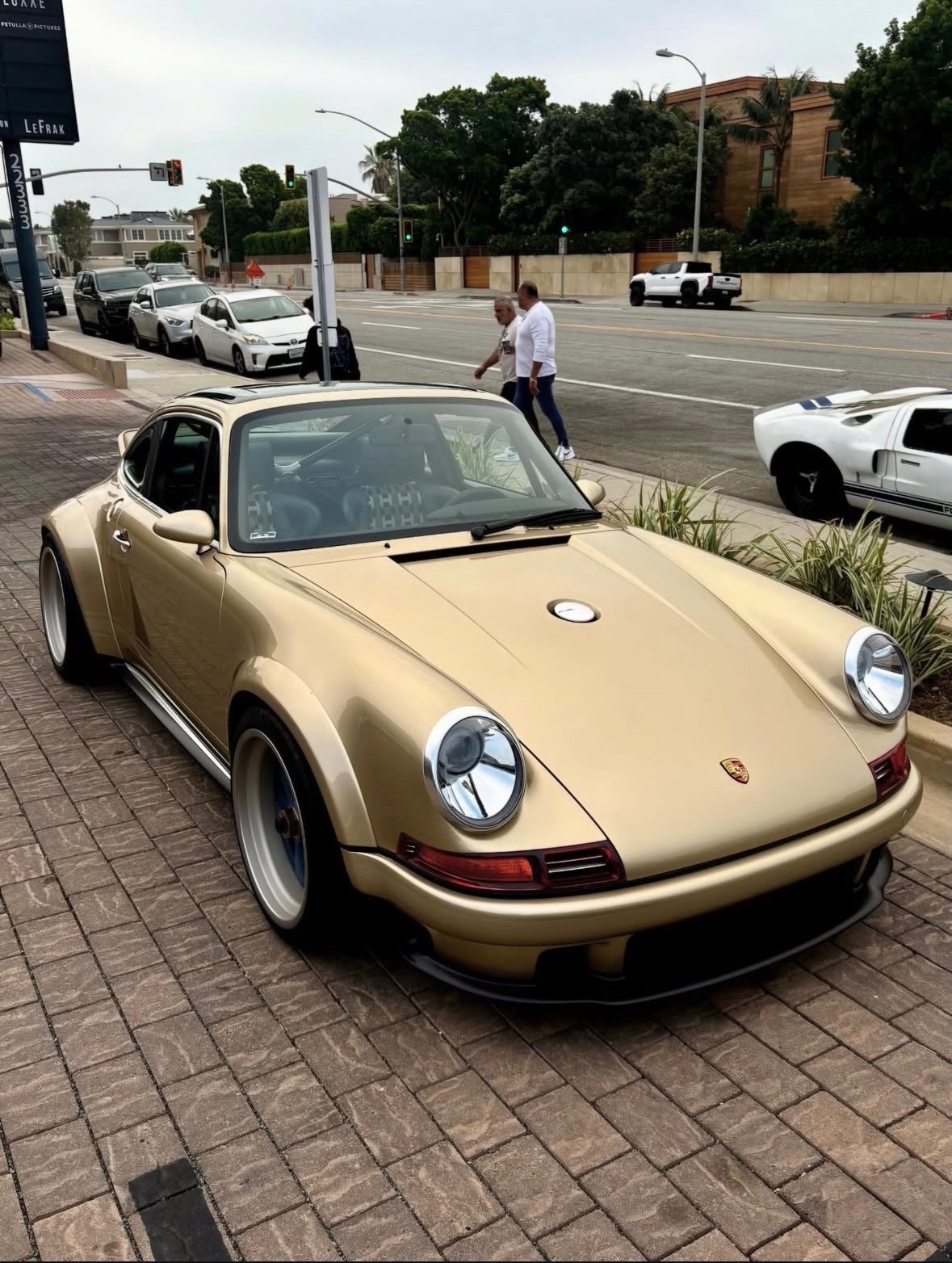 Porsche 911 Singer DLS in Beverly Hills