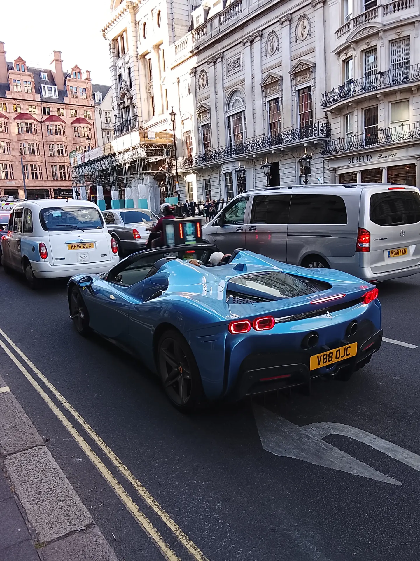 Ferrari SF90 Spider
