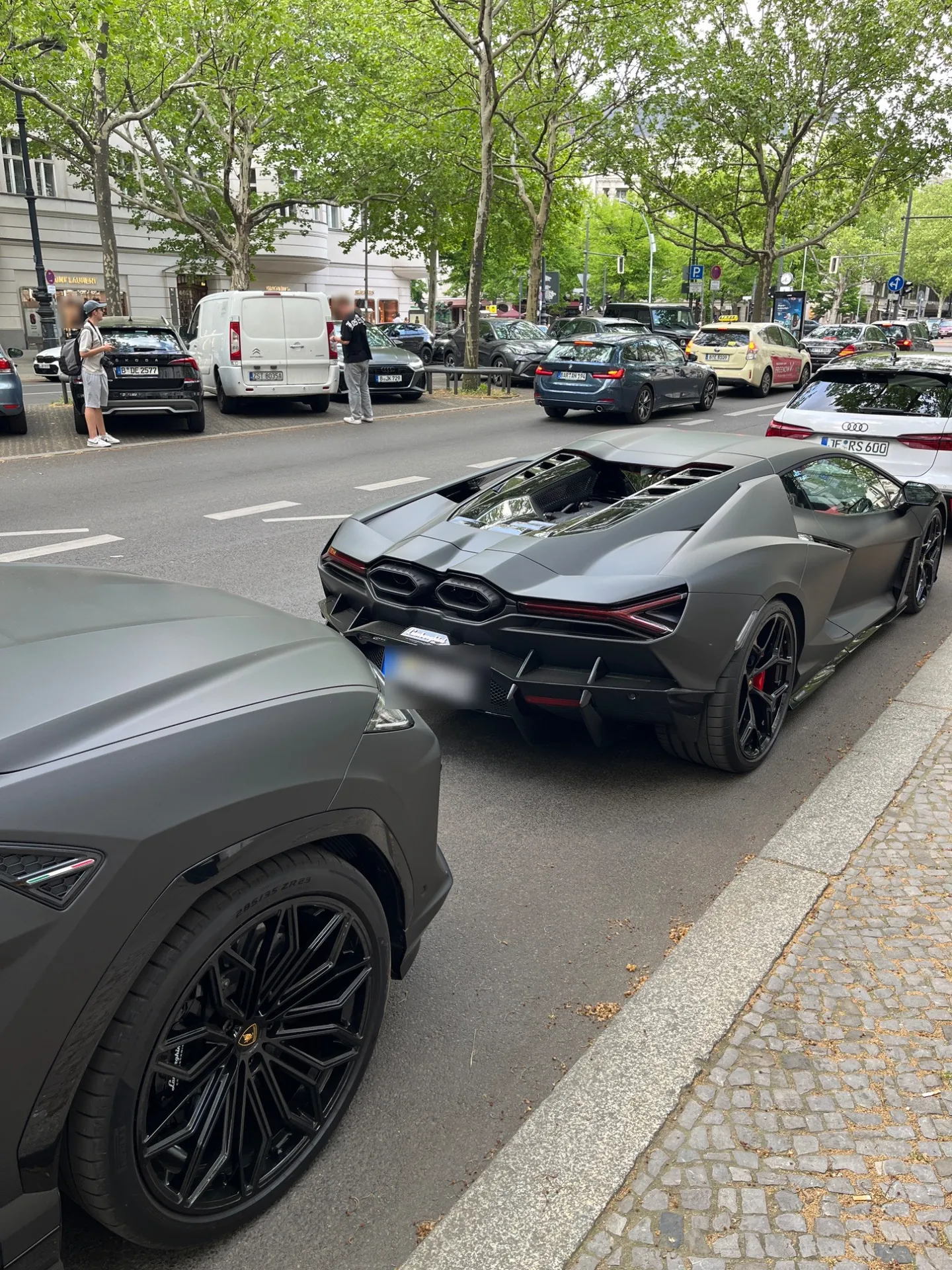 Lamborghini Revuelto