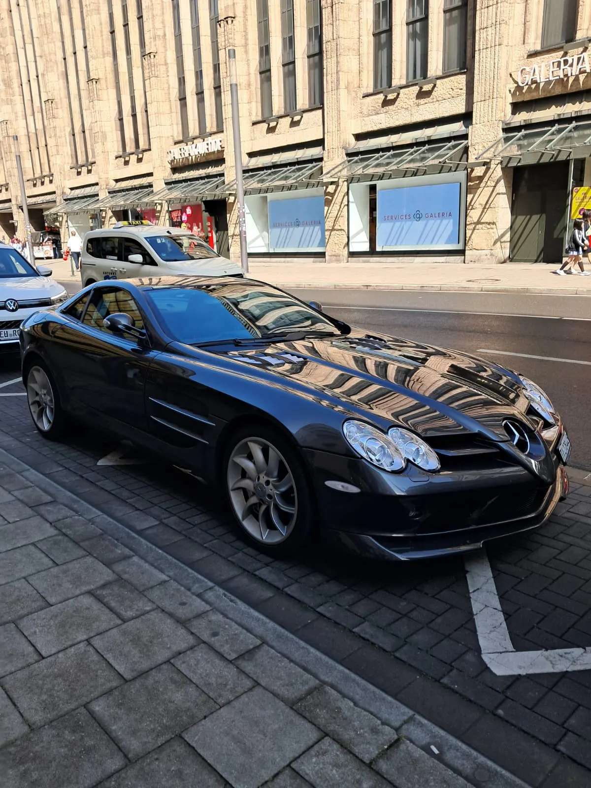 Mercedes-Benz SLR McLaren