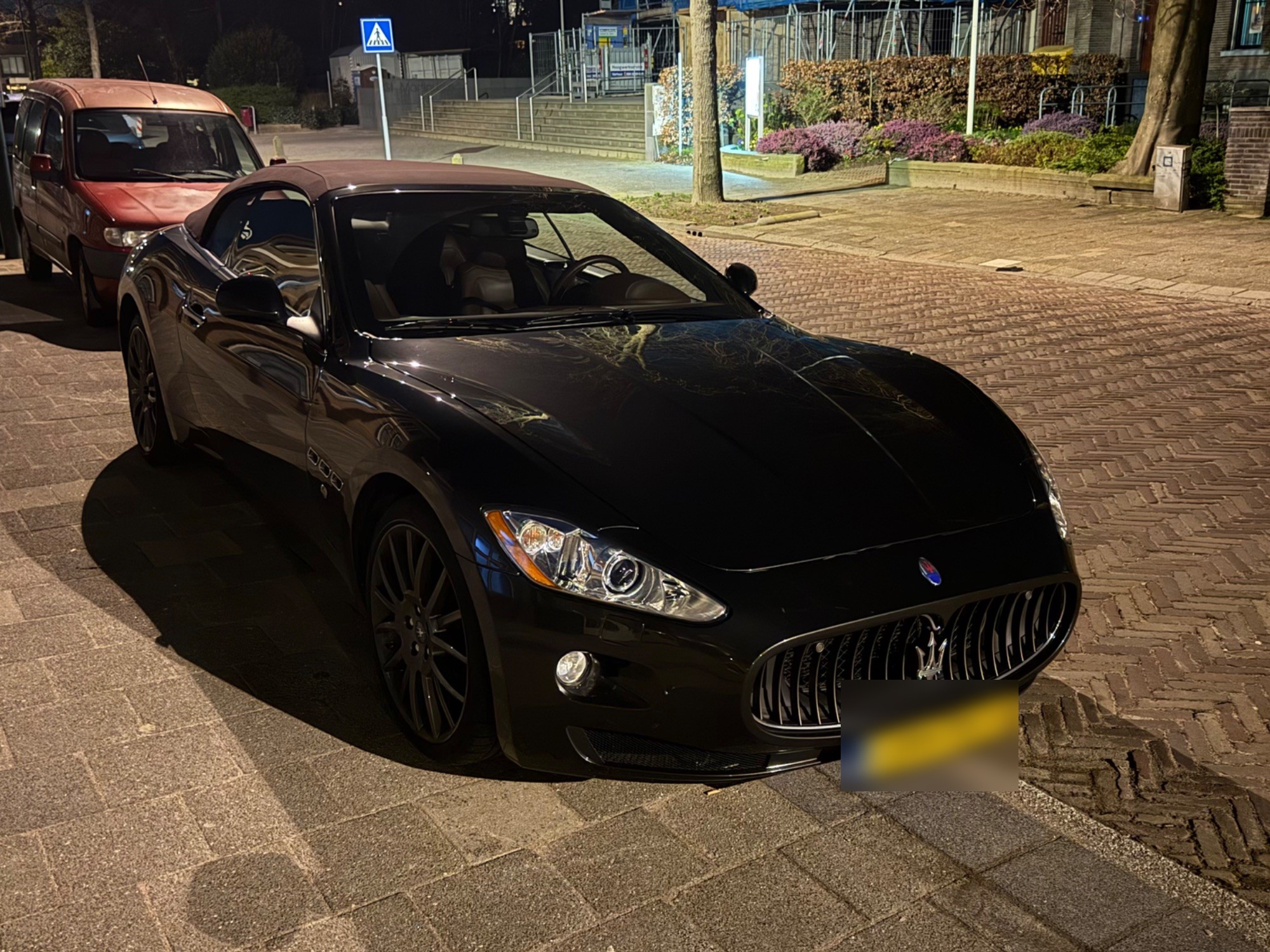 Maserati GranCabrio in Voorburg