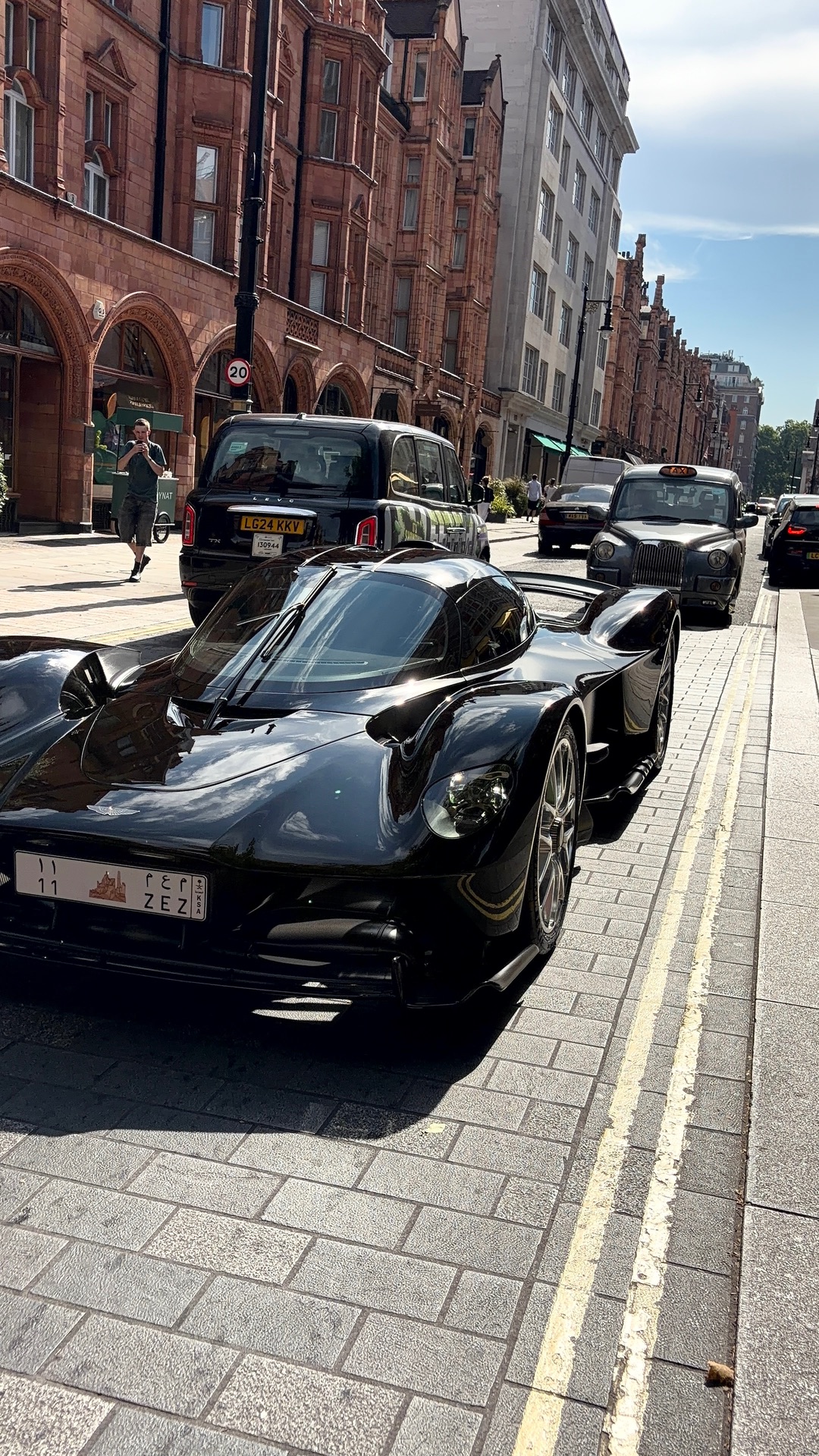 Aston Martin Valkyrie