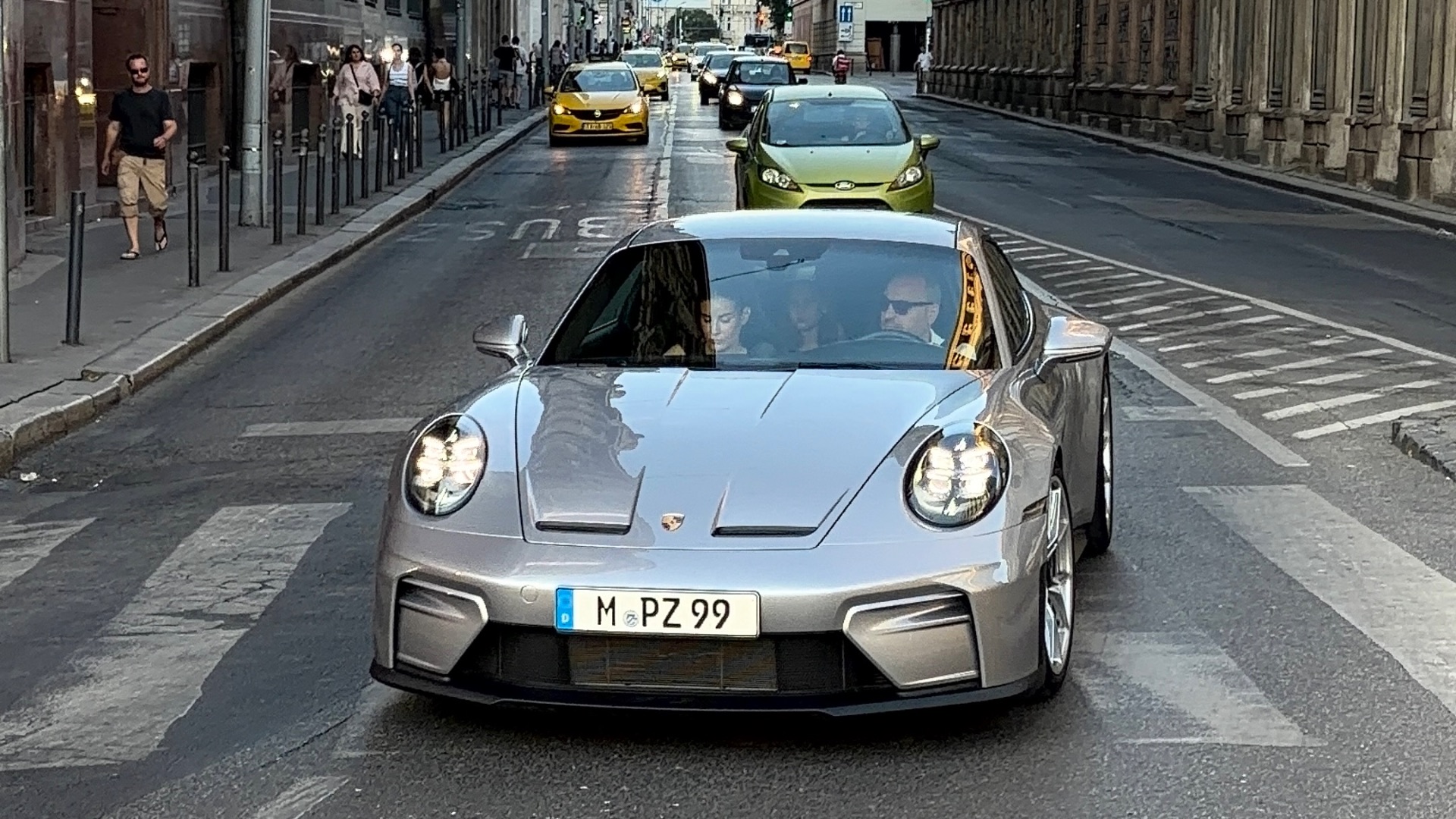 Porsche 992 GT3 Touring MkII