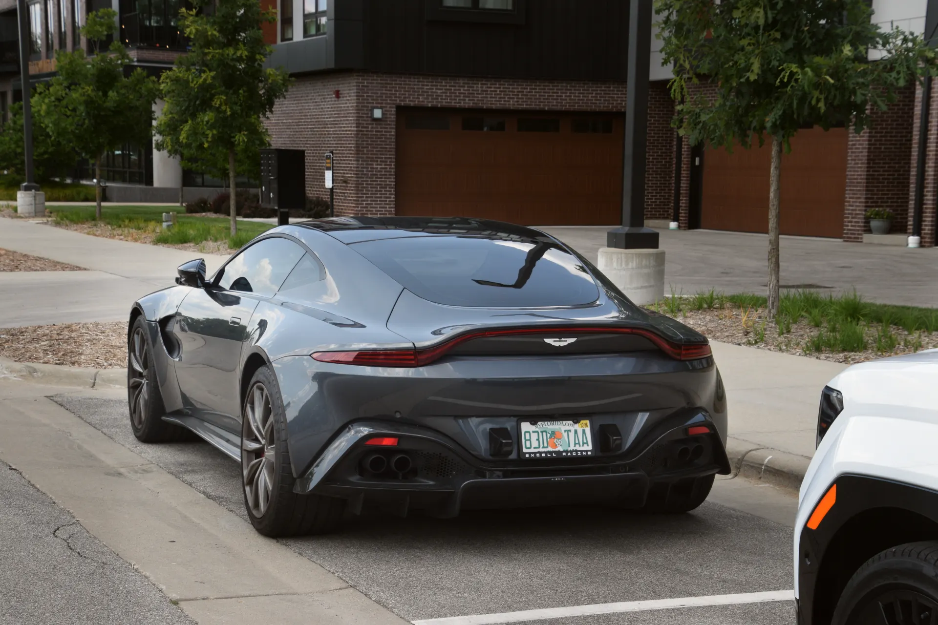 Aston Martin Martin V8 Vantage 2018