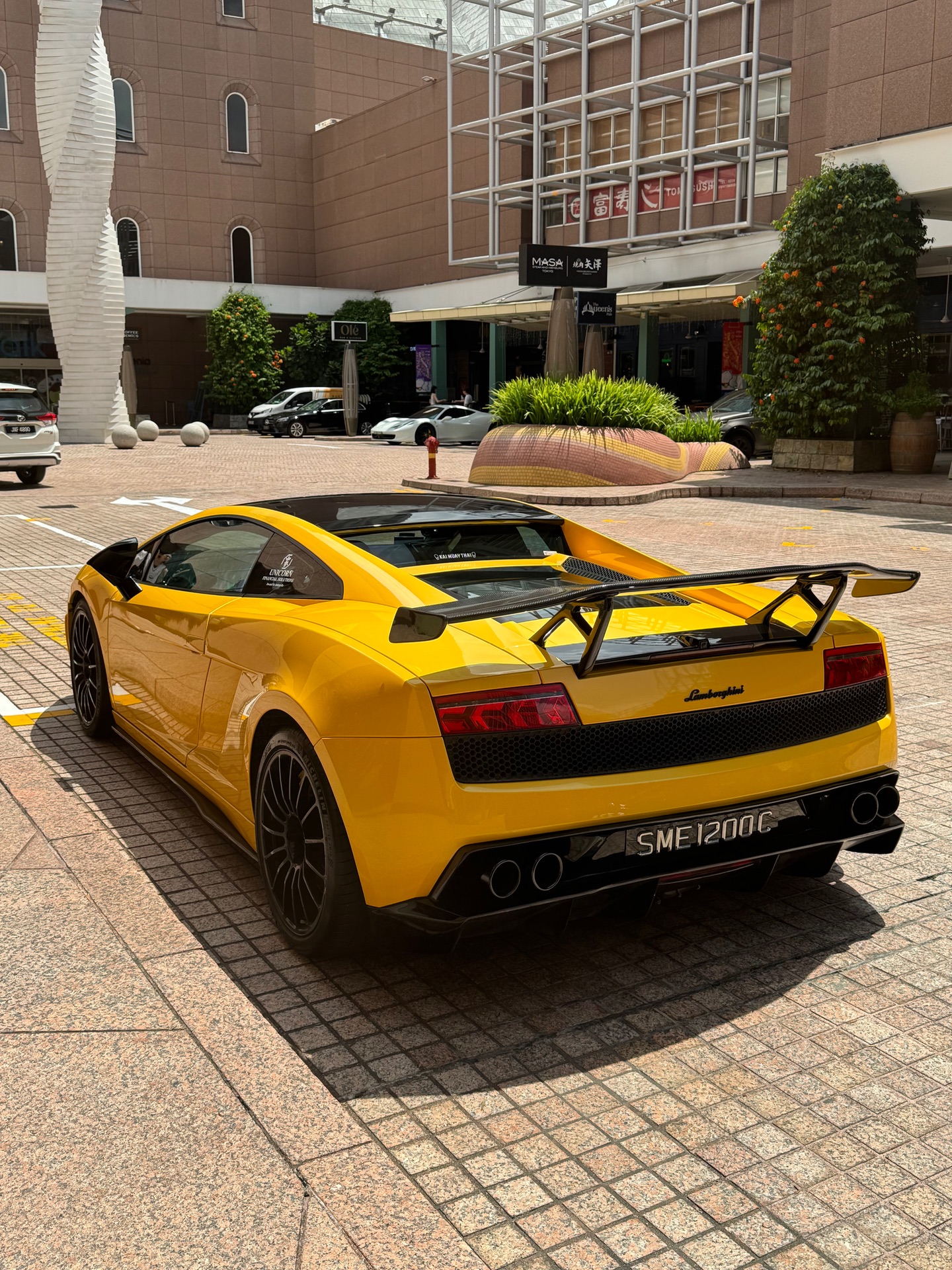 Lamborghini Gallardo LP560-4 Bicolore in Singapore, SG