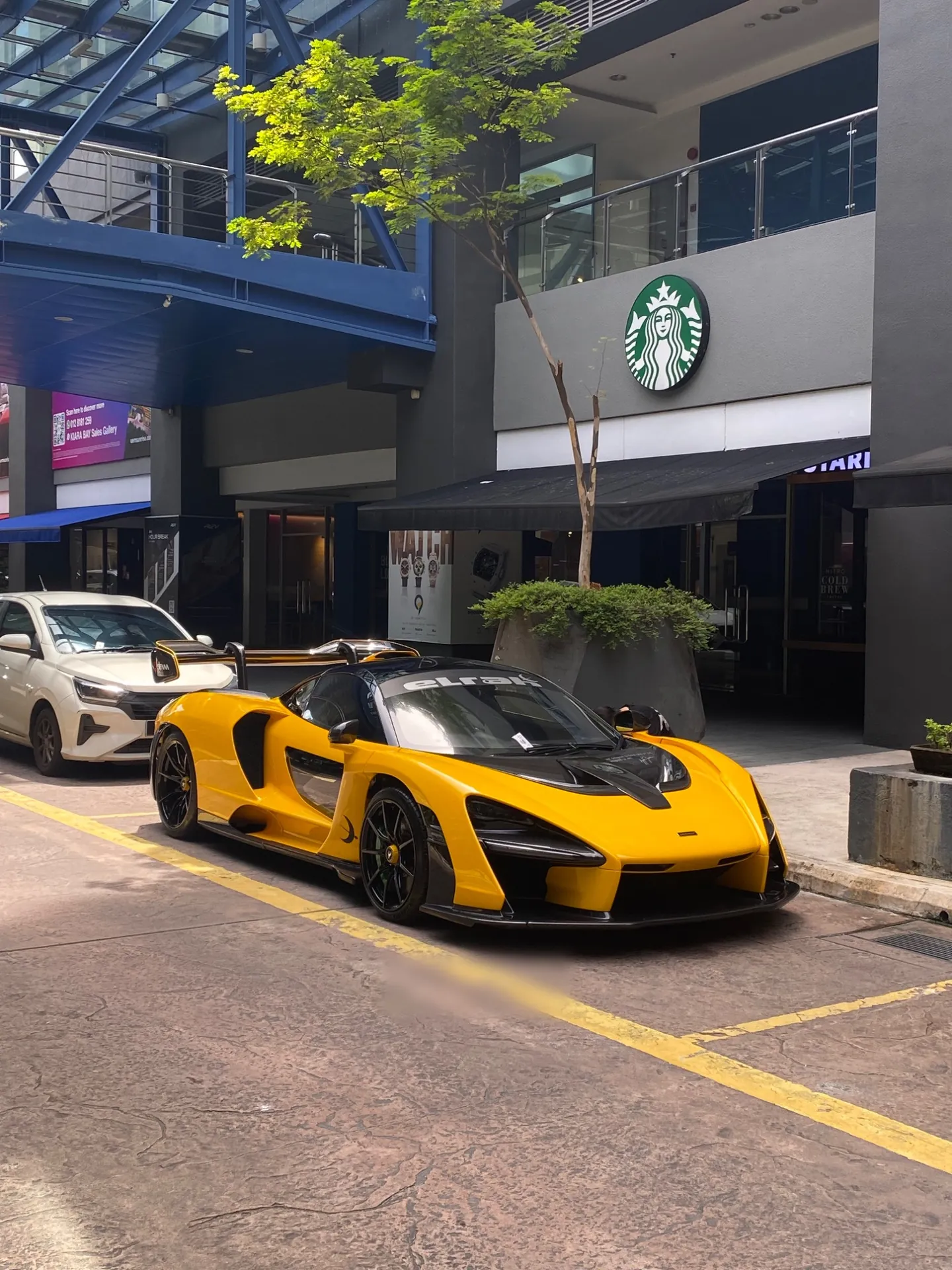McLaren senna