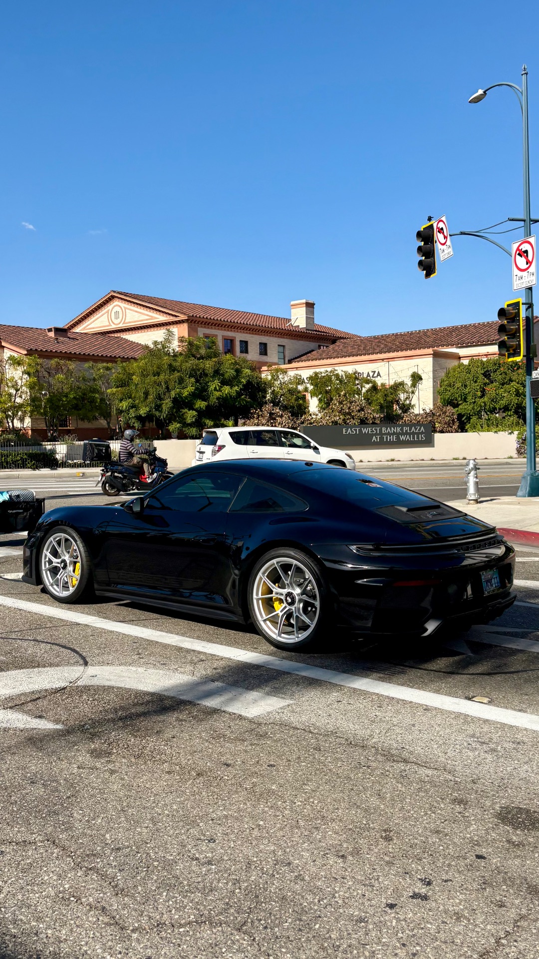 Porsche 992 GT3 Touring MkII in Beverly Hills