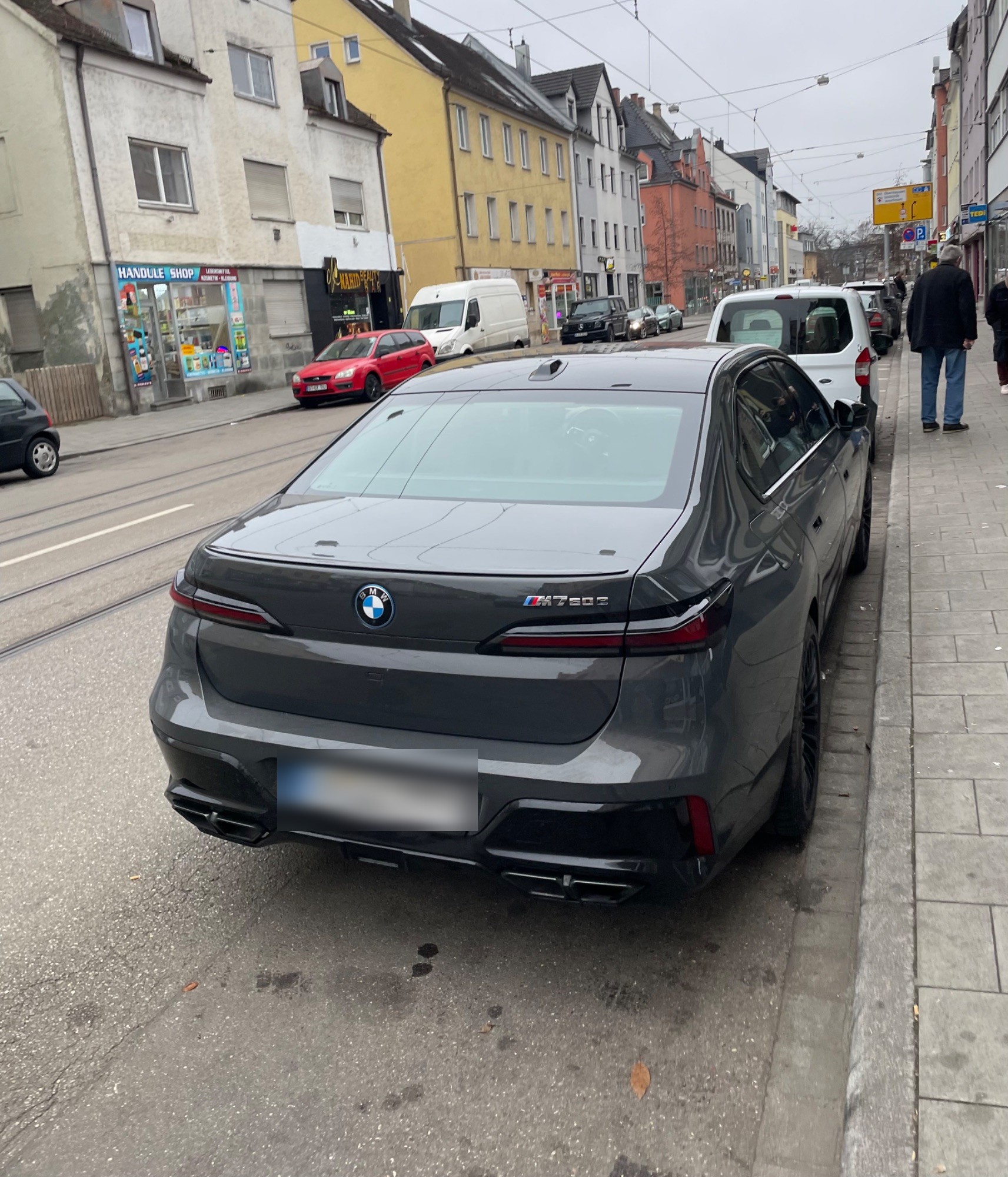 BMW M760e xDrive
