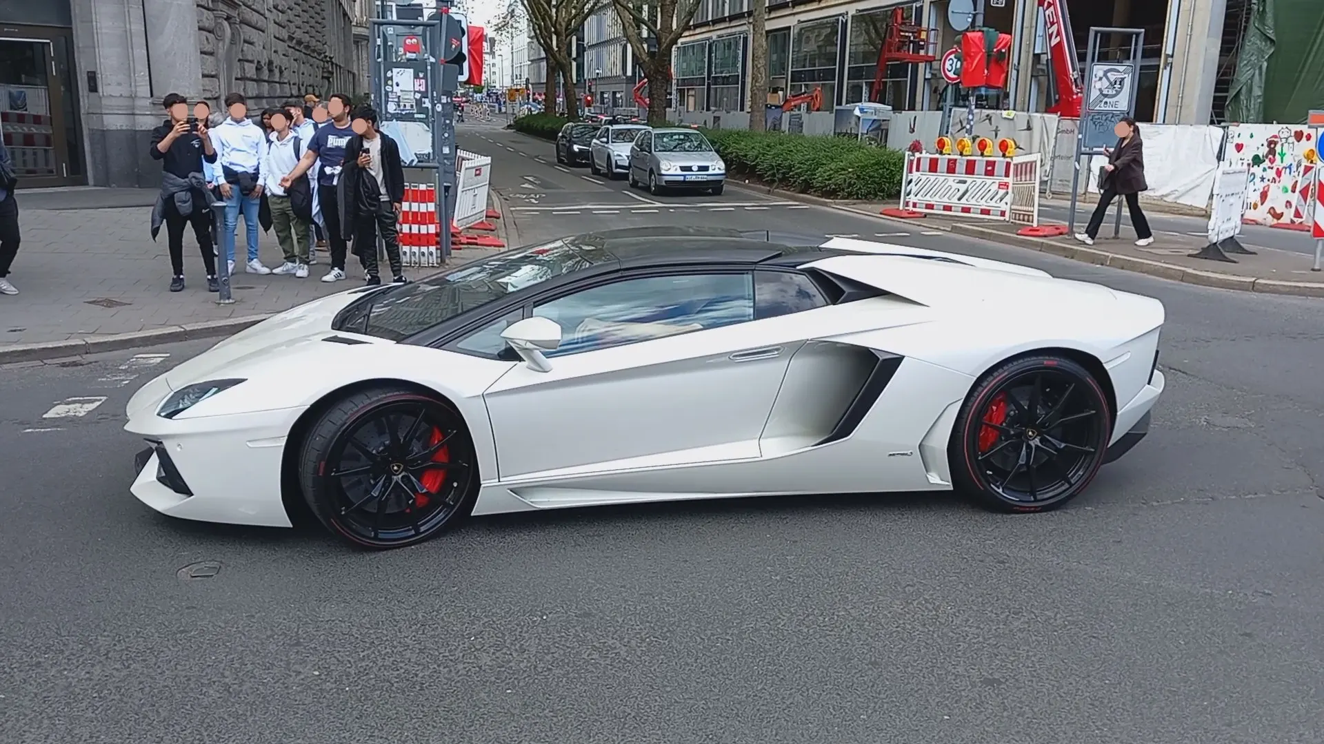 Lamborghini Aventador LP700-4 spotted in Dusseldorf, DE