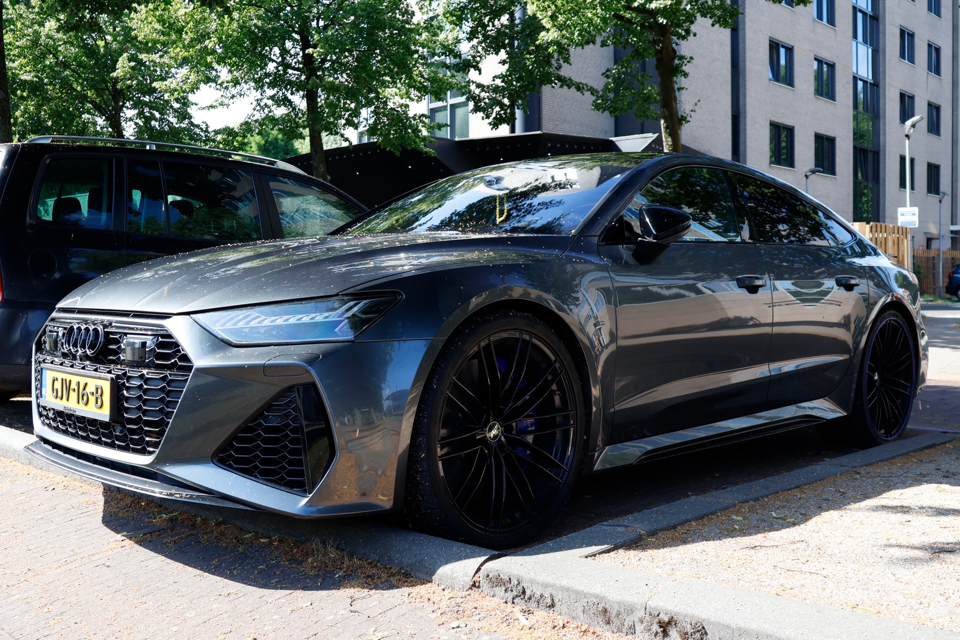 Audi RS7 Sportback C8 in Voorburg