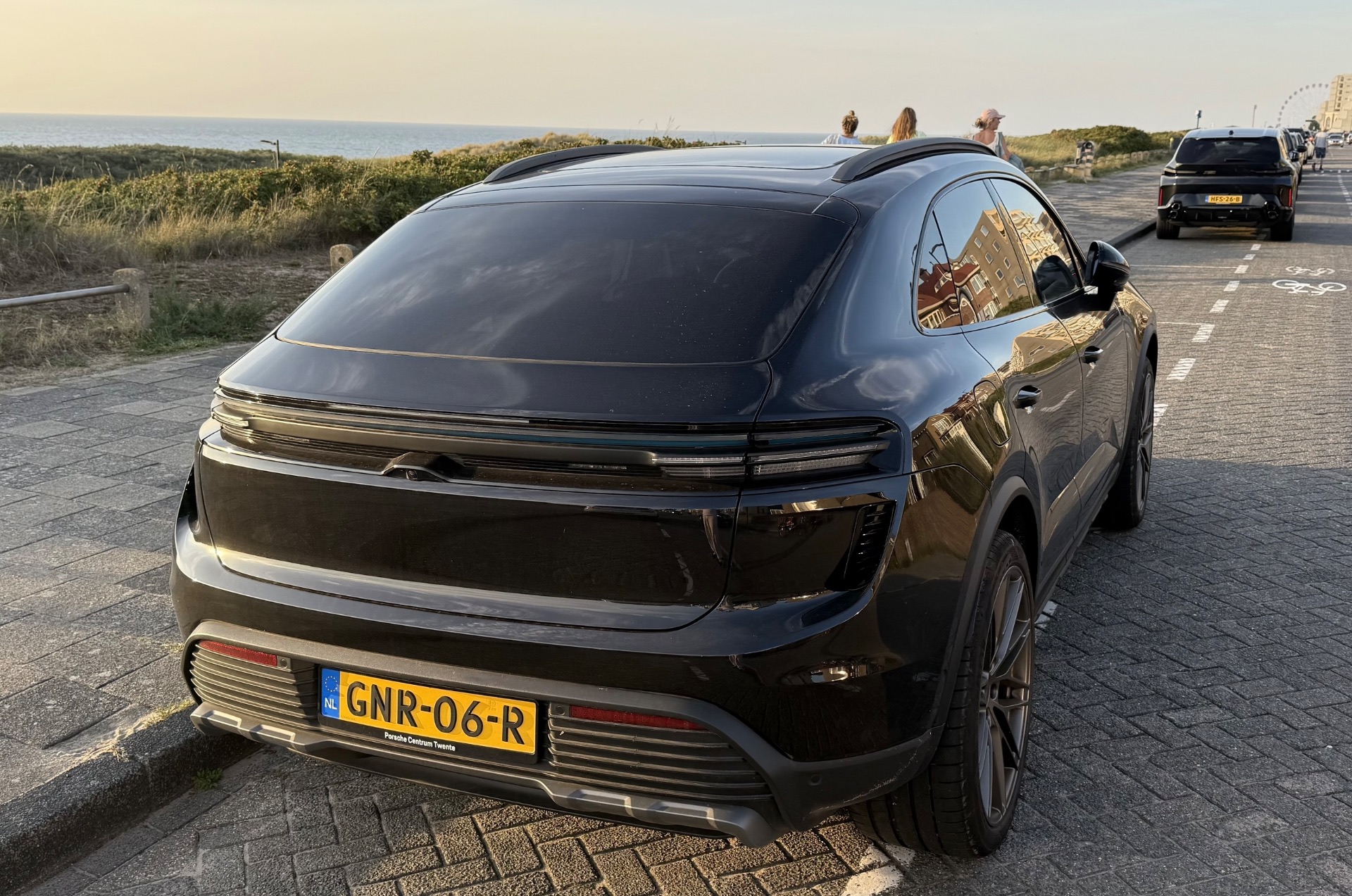 Porsche Macan EV Turbo